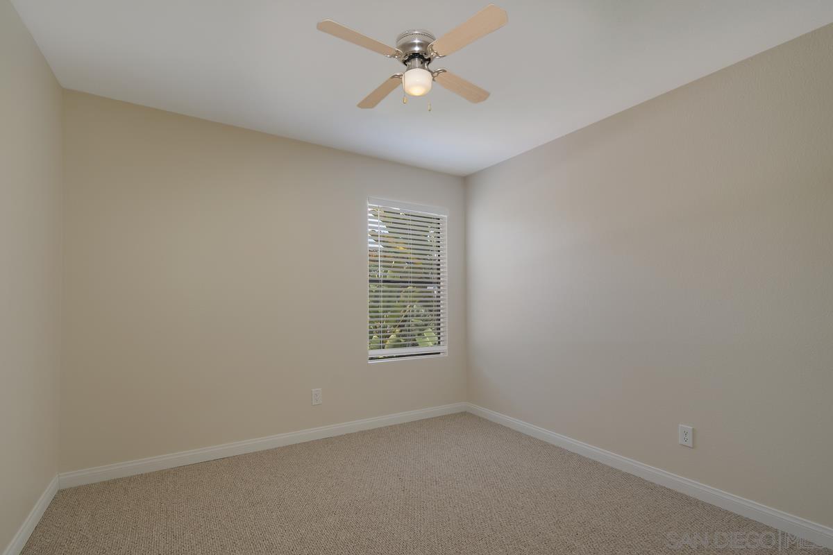 Detail Gallery Image 15 of 30 For 9444  Twin Trails Dr.  202, San Diego,  CA 92129 - 3 Beds | 2 Baths