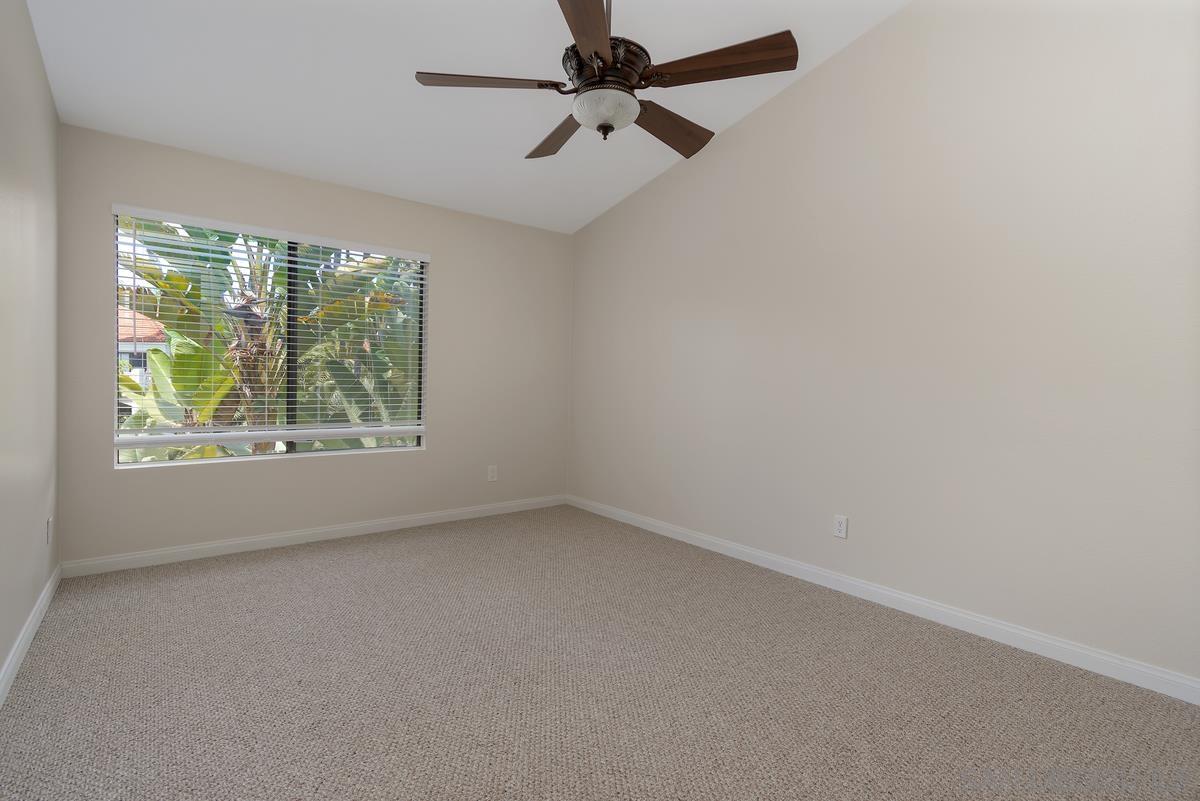 Detail Gallery Image 9 of 30 For 9444  Twin Trails Dr.  202, San Diego,  CA 92129 - 3 Beds | 2 Baths