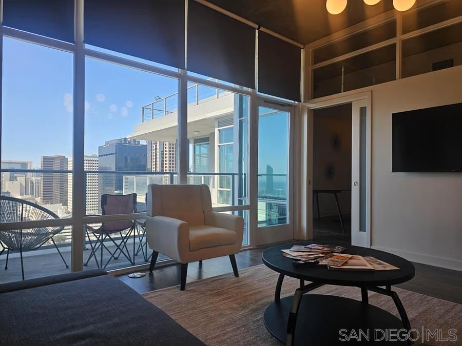 Detail Gallery Image 6 of 39 For 1080  Park Blvd  #1910,  San Diego,  CA 92101 - 1 Beds | 1 Baths