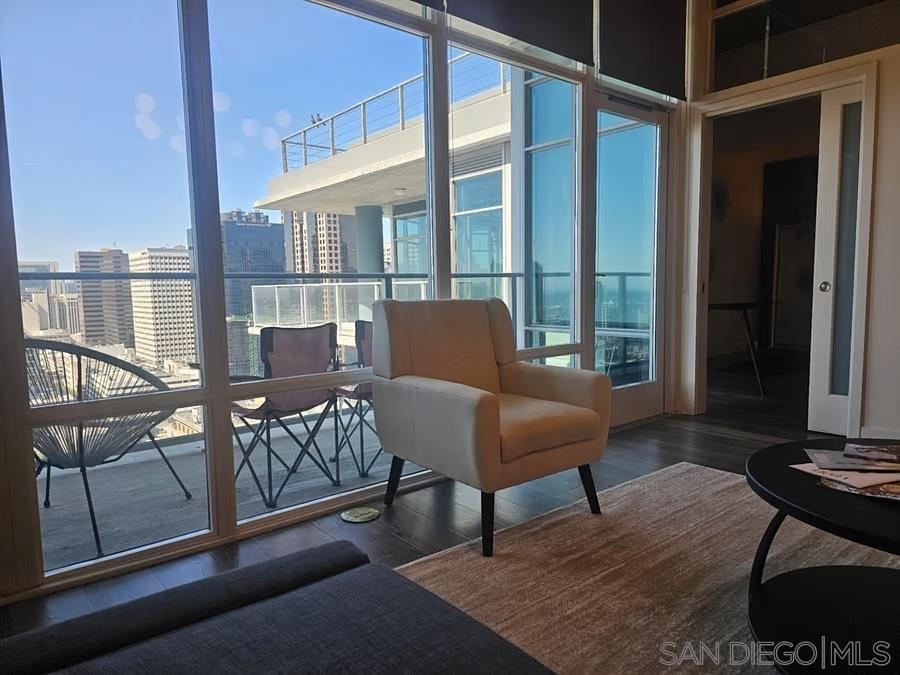 Detail Gallery Image 8 of 39 For 1080  Park Blvd  #1910,  San Diego,  CA 92101 - 1 Beds | 1 Baths