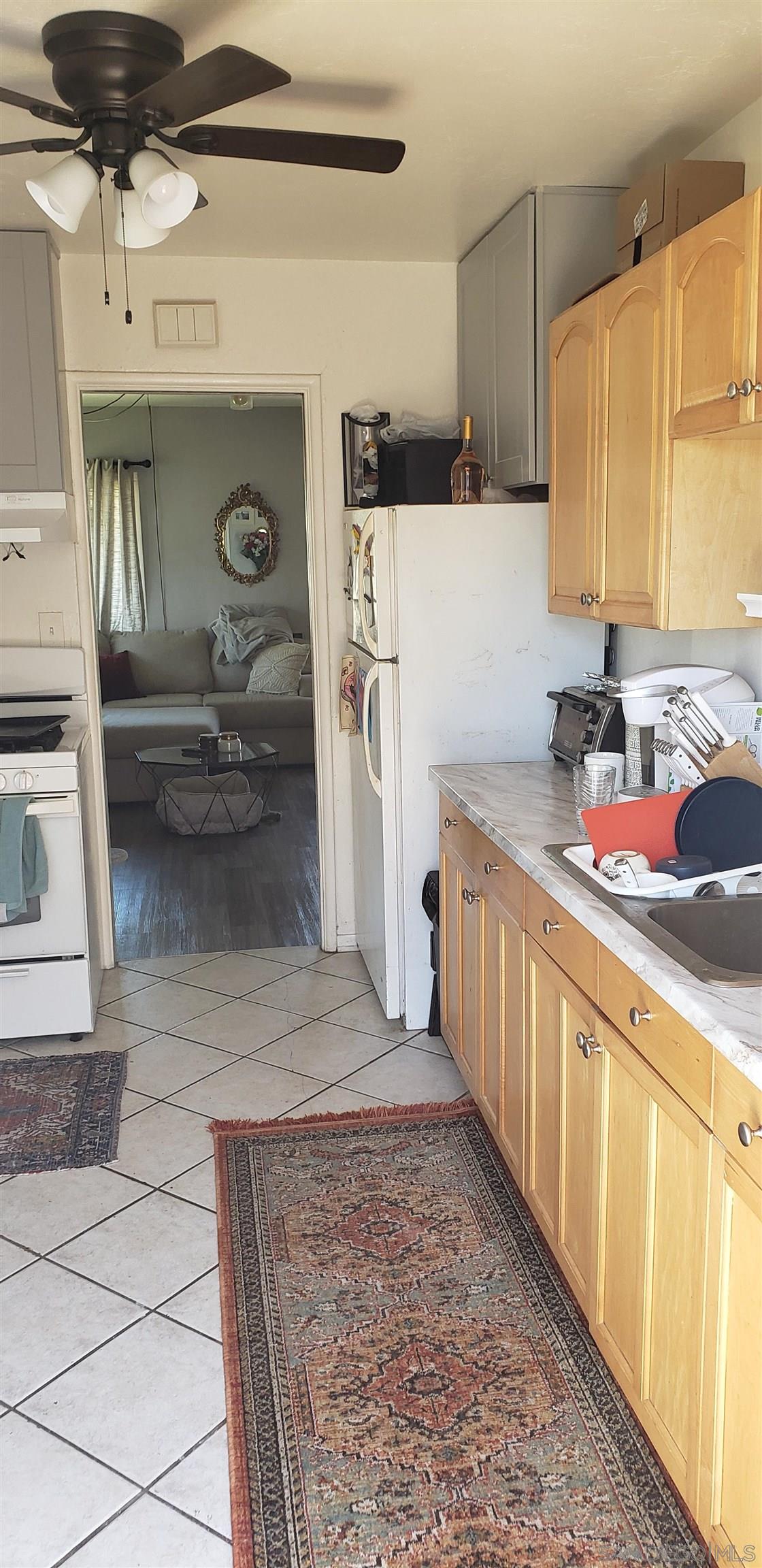 Front Image Thumbnail for SD250045962