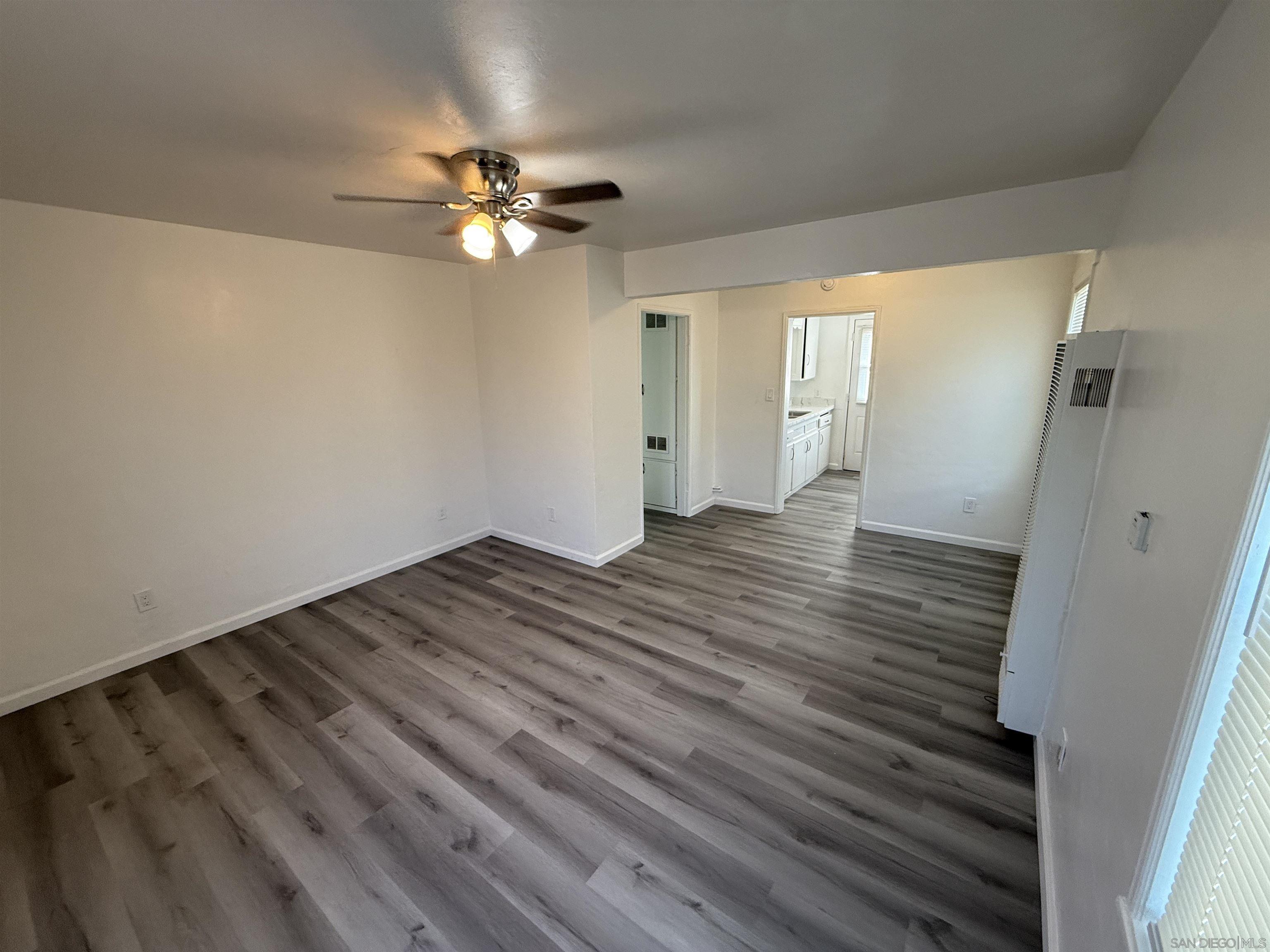 Detail Gallery Image 5 of 17 For 416  D Ave, National City,  CA 91950 - 2 Beds | 1 Baths