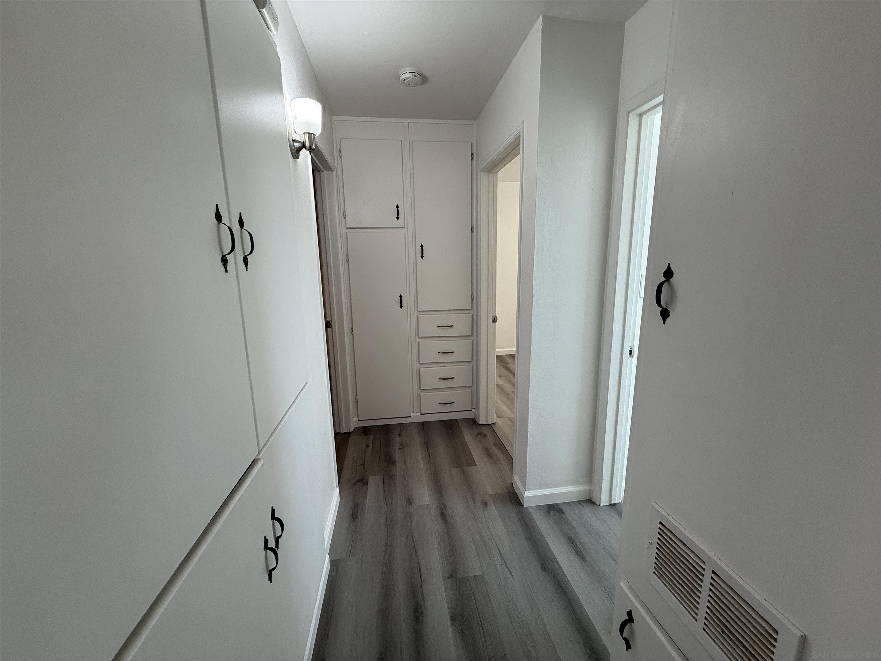 Detail Gallery Image 9 of 17 For 416  D Ave, National City,  CA 91950 - 2 Beds | 1 Baths