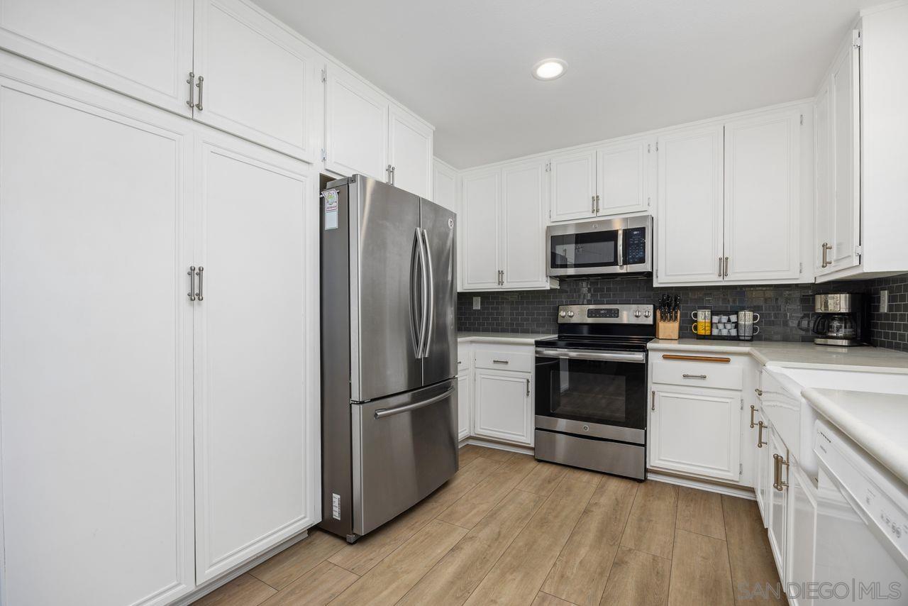 Detail Gallery Image 14 of 34 For 17488  Plaza Otonal, San Diego,  CA 92128 - 2 Beds | 2 Baths