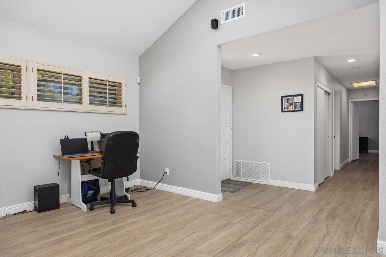 Detail Gallery Image 18 of 34 For 17488  Plaza Otonal, San Diego,  CA 92128 - 2 Beds | 2 Baths