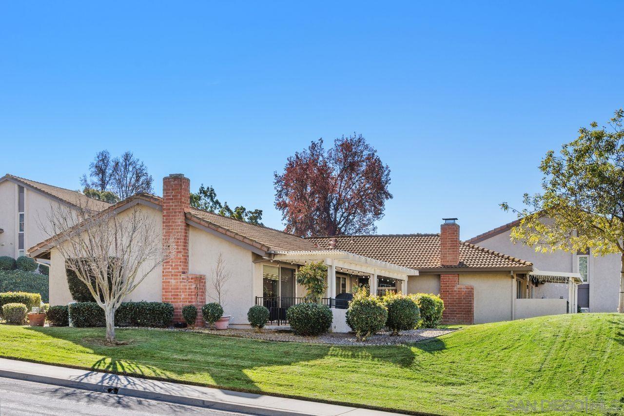 Detail Gallery Image 3 of 34 For 17488  Plaza Otonal, San Diego,  CA 92128 - 2 Beds | 2 Baths