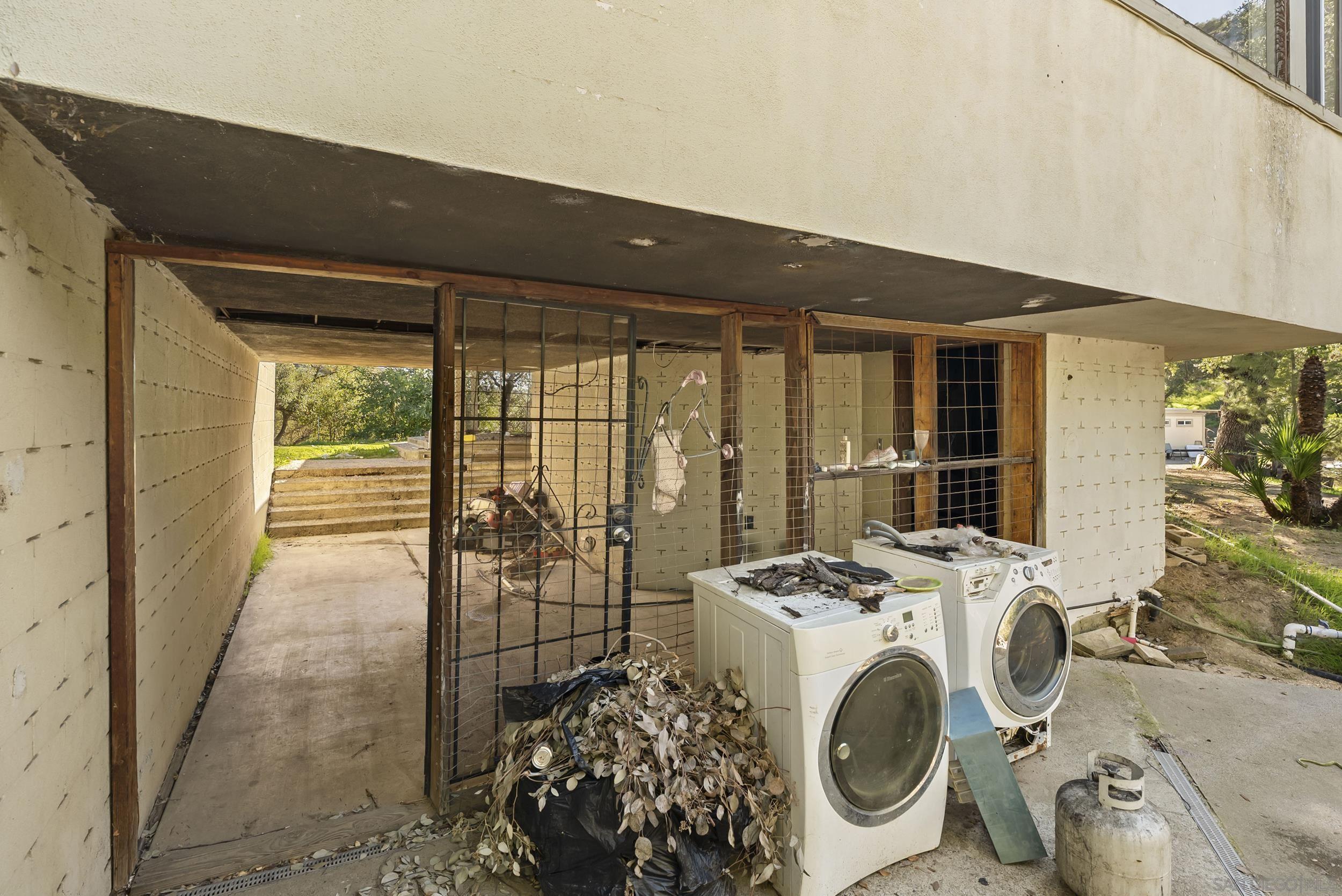 Detail Gallery Image 13 of 29 For 26448 N Lake Wohlford Rd, Valley Center,  CA 92082 - 3 Beds | 3/1 Baths