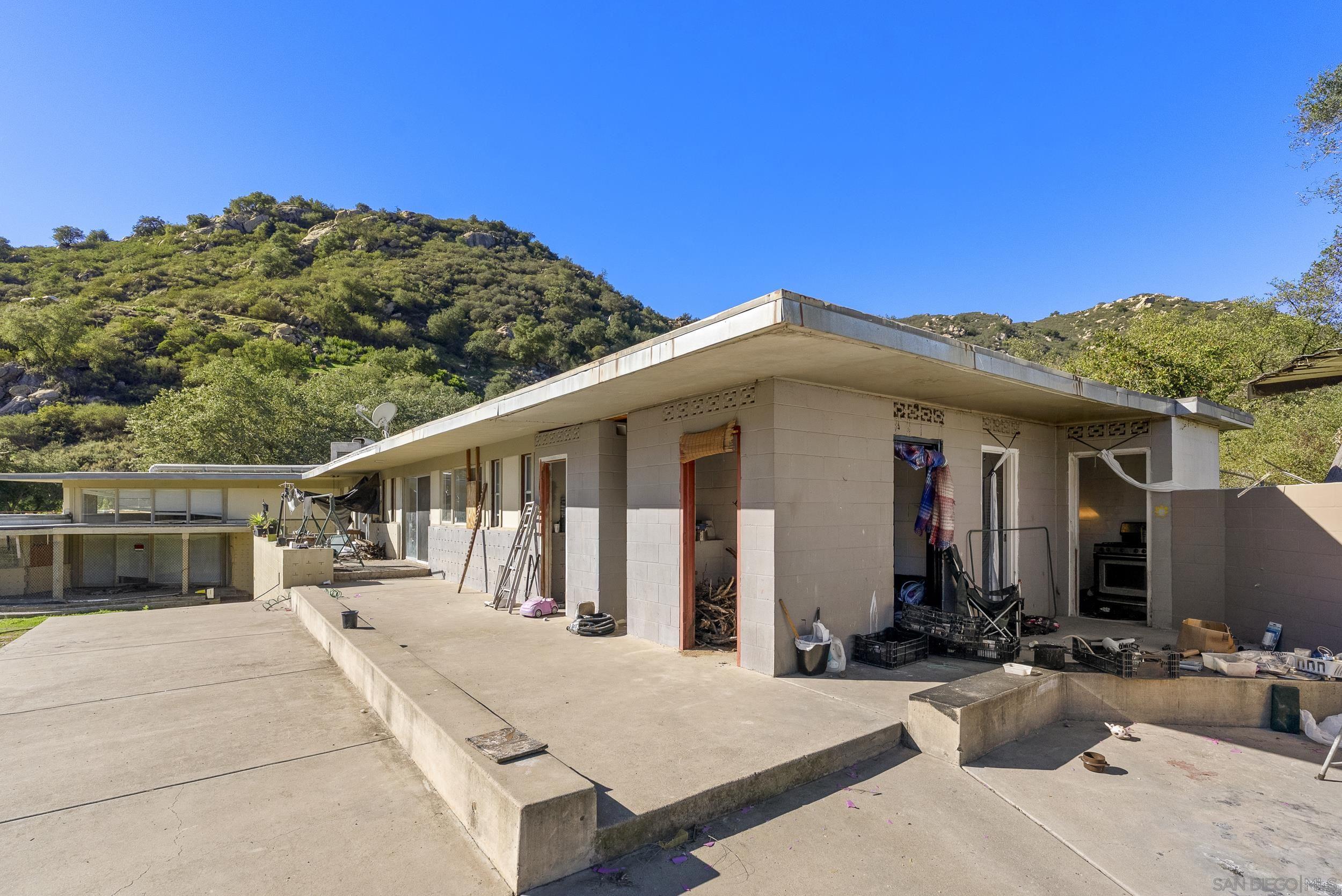 Detail Gallery Image 16 of 29 For 26448 N Lake Wohlford Rd, Valley Center,  CA 92082 - 3 Beds | 3/1 Baths