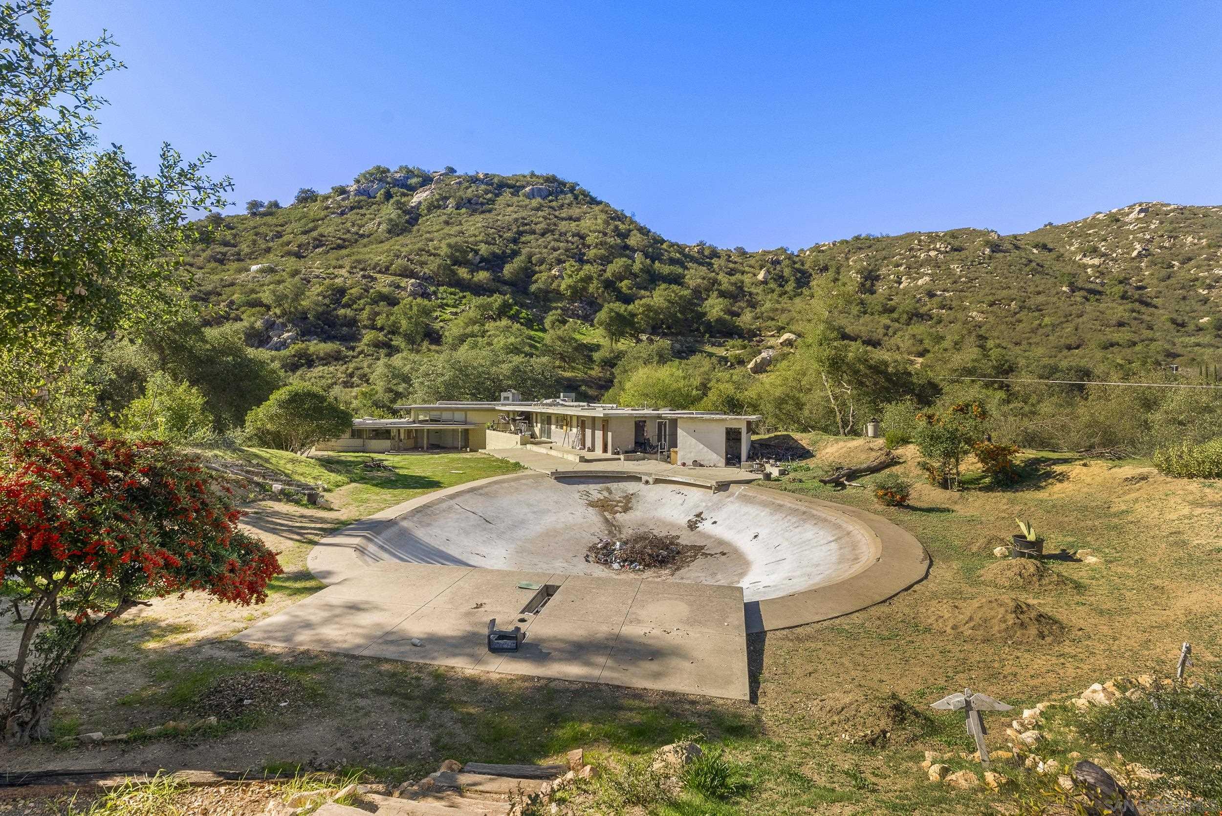 Detail Gallery Image 18 of 29 For 26448 N Lake Wohlford Rd, Valley Center,  CA 92082 - 3 Beds | 3/1 Baths