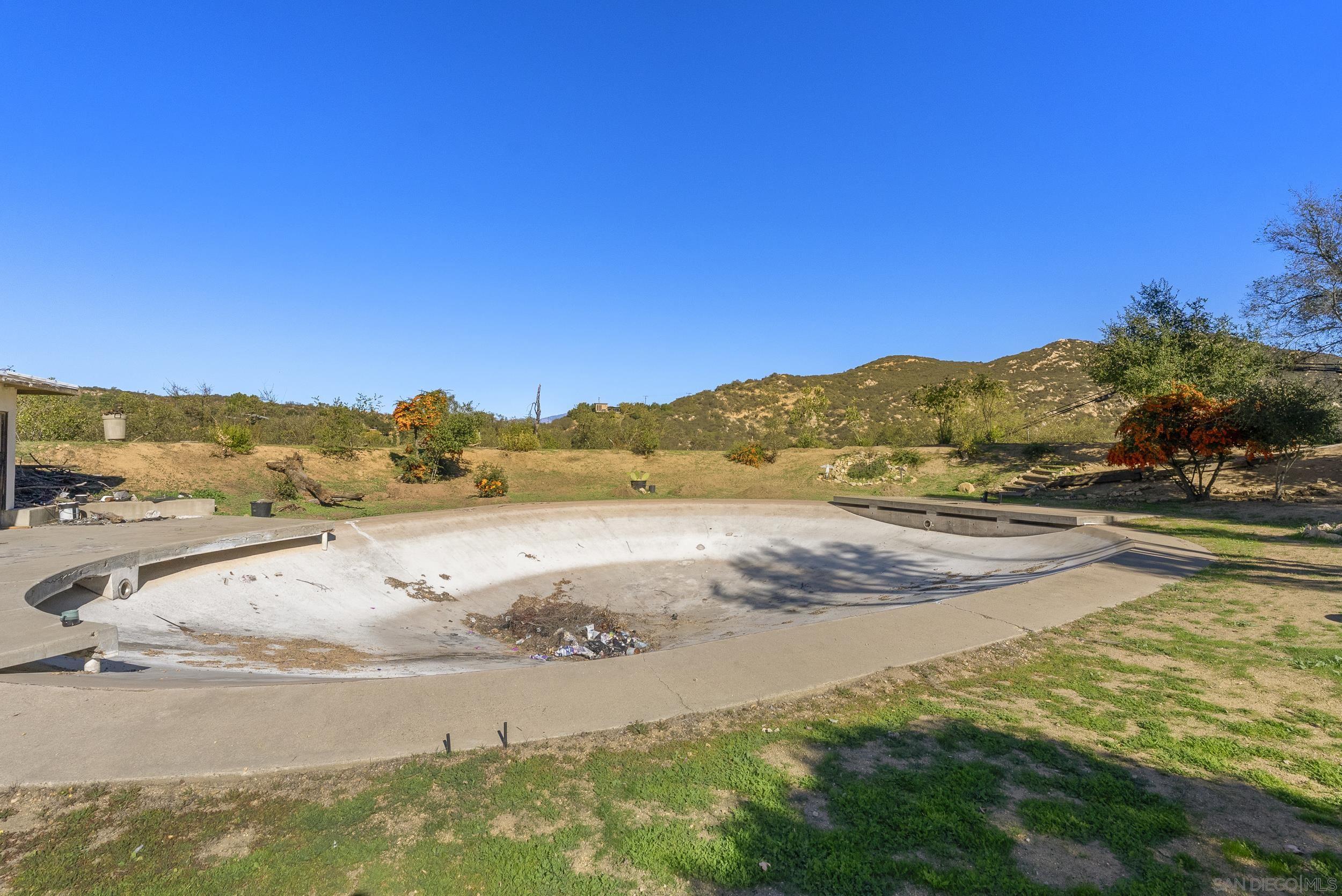 Detail Gallery Image 19 of 29 For 26448 N Lake Wohlford Rd, Valley Center,  CA 92082 - 3 Beds | 3/1 Baths