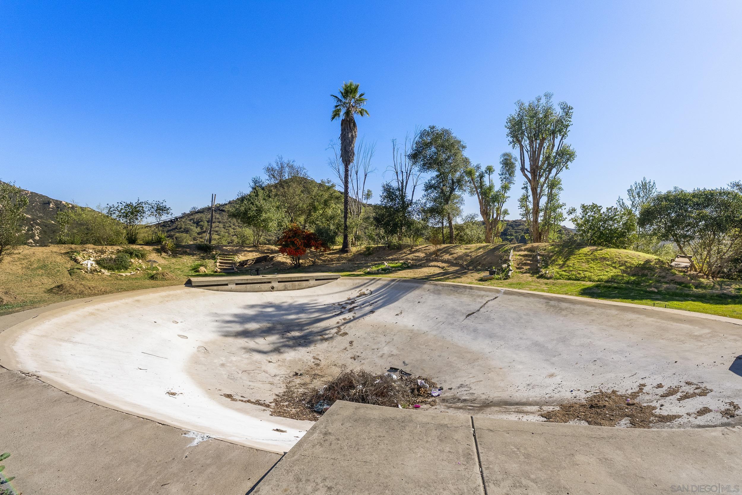 Detail Gallery Image 20 of 29 For 26448 N Lake Wohlford Rd, Valley Center,  CA 92082 - 3 Beds | 3/1 Baths