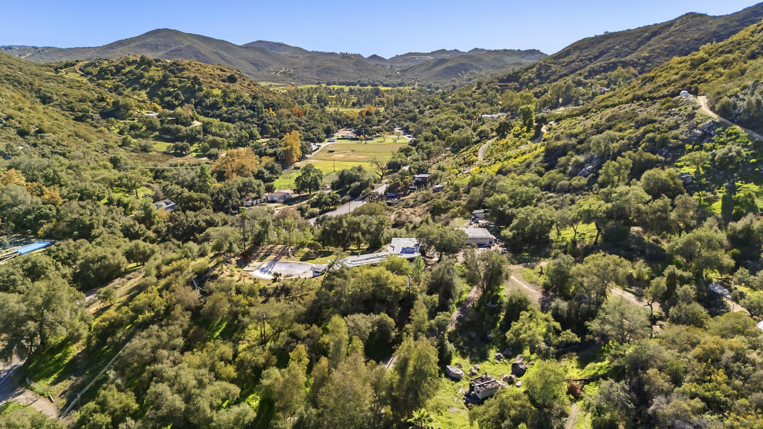 Detail Gallery Image 4 of 29 For 26448 N Lake Wohlford Rd, Valley Center,  CA 92082 - 3 Beds | 3/1 Baths