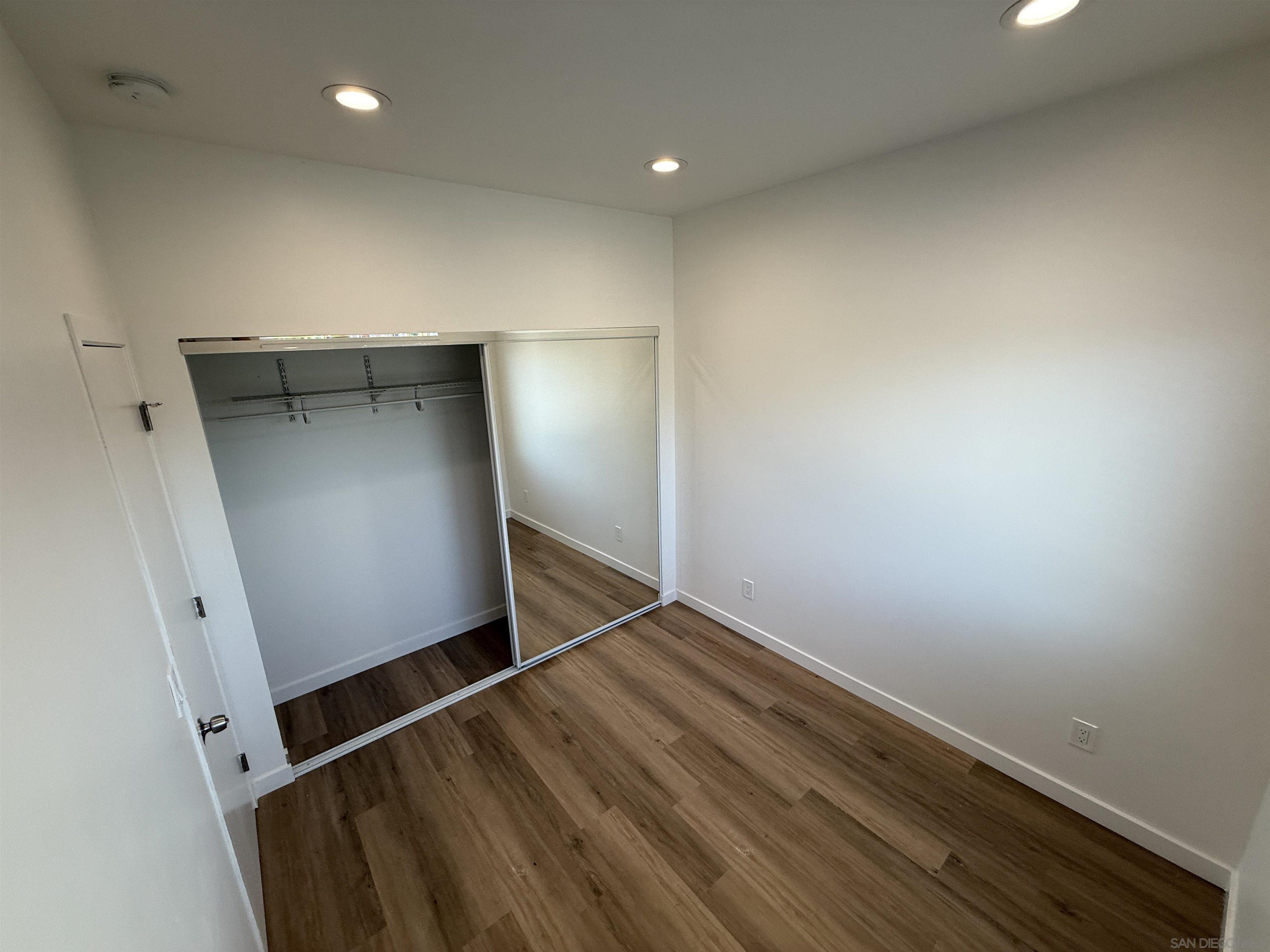 Detail Gallery Image 9 of 16 For 4115  Beta St, San Diego,  CA 92113 - 3 Beds | 2 Baths