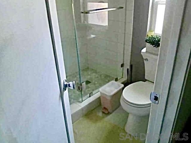 Detail Gallery Image 11 of 17 For 829  11th St, Imperial Beach,  CA 91932 - 4 Beds | 4/1 Baths