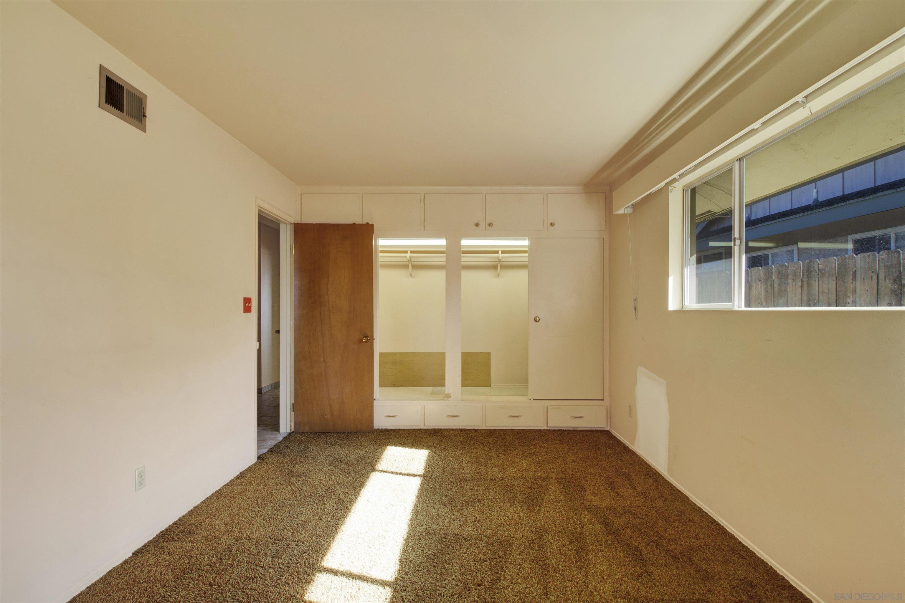 Detail Gallery Image 31 of 44 For 1479  Hacienda Dr., El Cajon,  CA 92020 - 4 Beds | 3 Baths