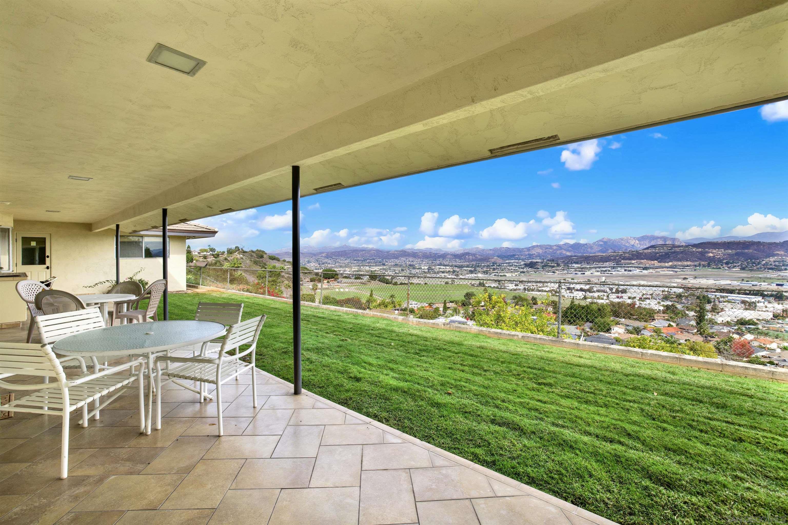 Detail Gallery Image 37 of 44 For 1479  Hacienda Dr., El Cajon,  CA 92020 - 4 Beds | 3 Baths