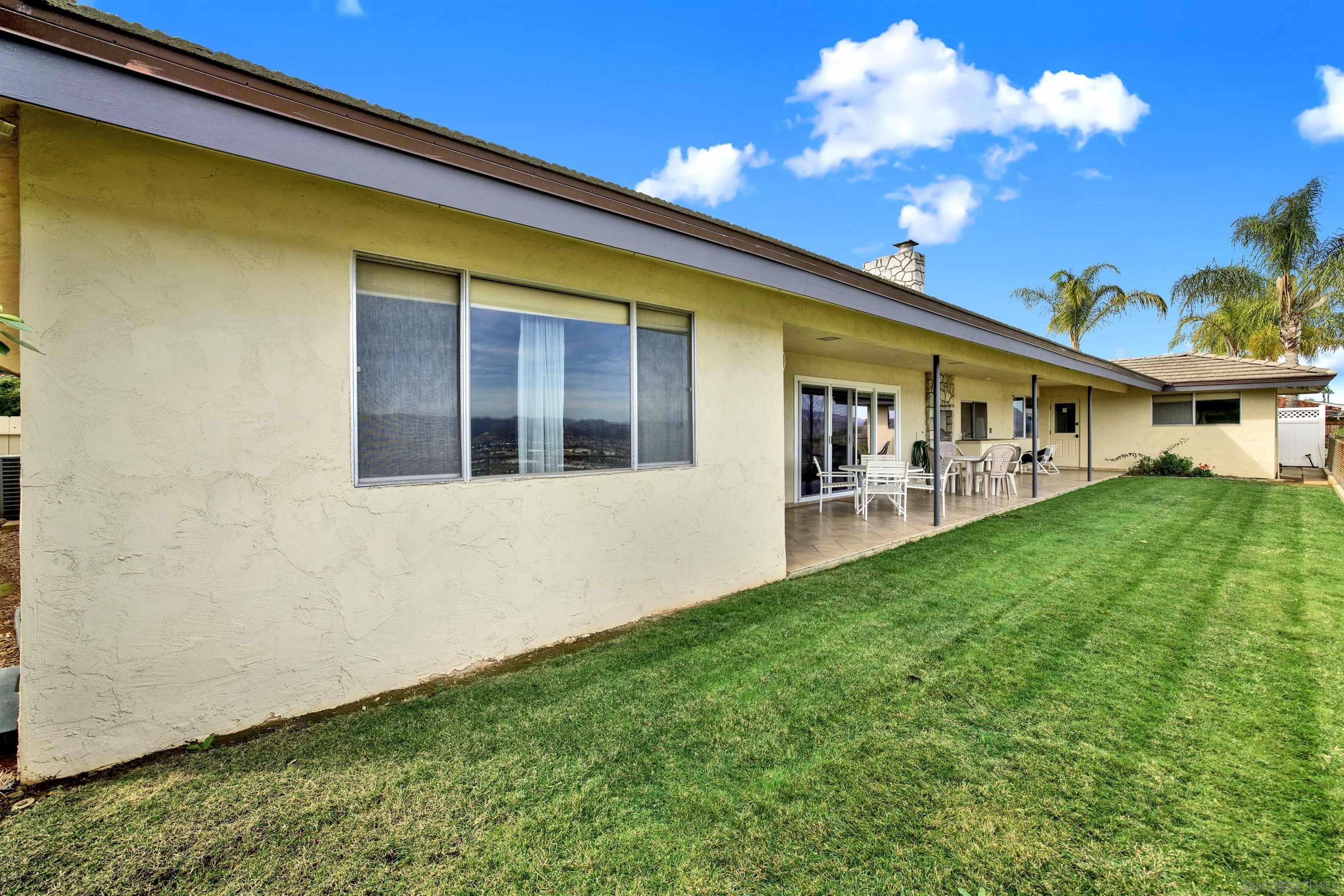 Detail Gallery Image 39 of 44 For 1479  Hacienda Dr., El Cajon,  CA 92020 - 4 Beds | 3 Baths