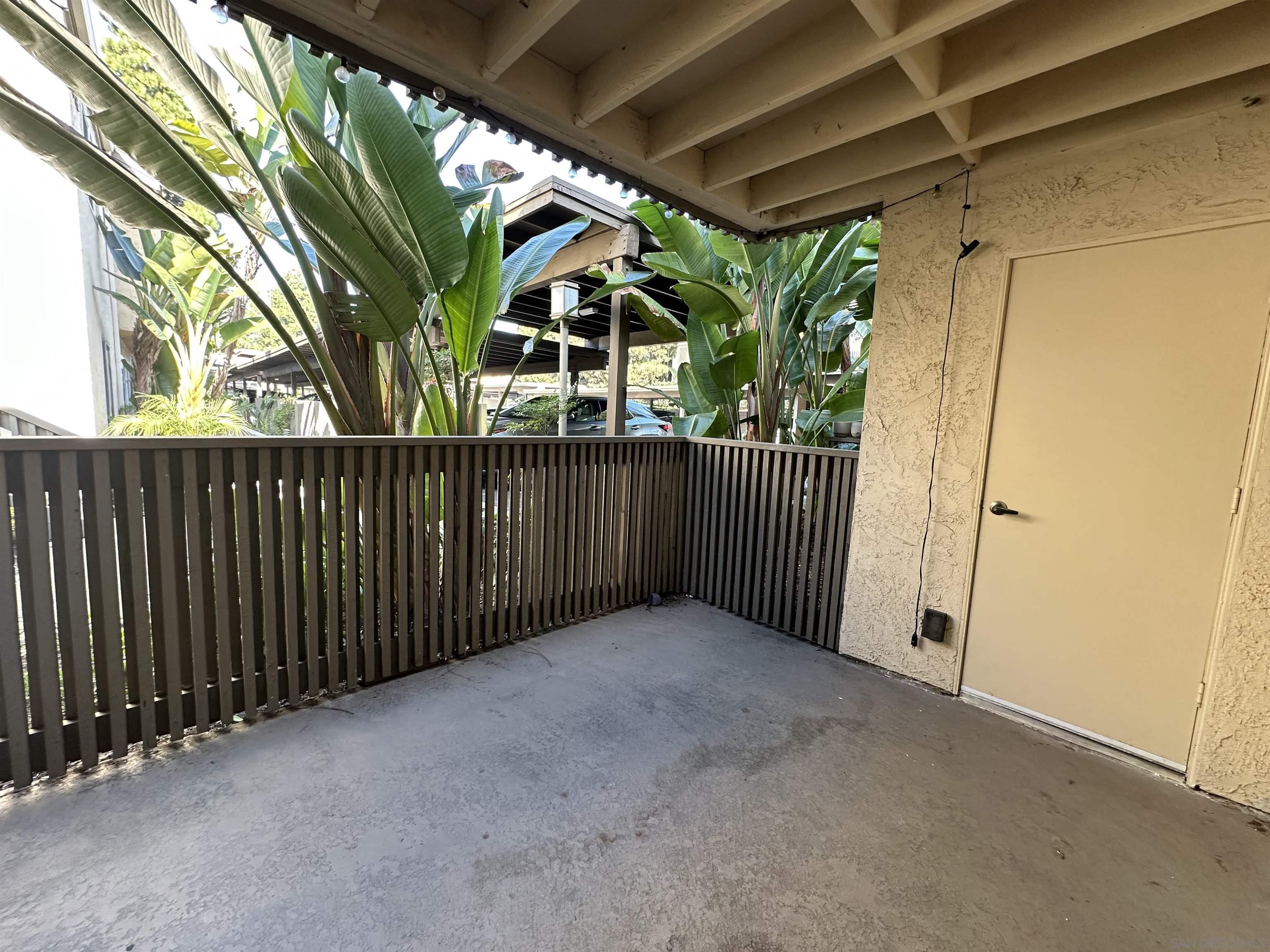 Detail Gallery Image 8 of 16 For 8548  via Mallorca  B, La Jolla,  CA 92037 - 1 Beds | 1 Baths