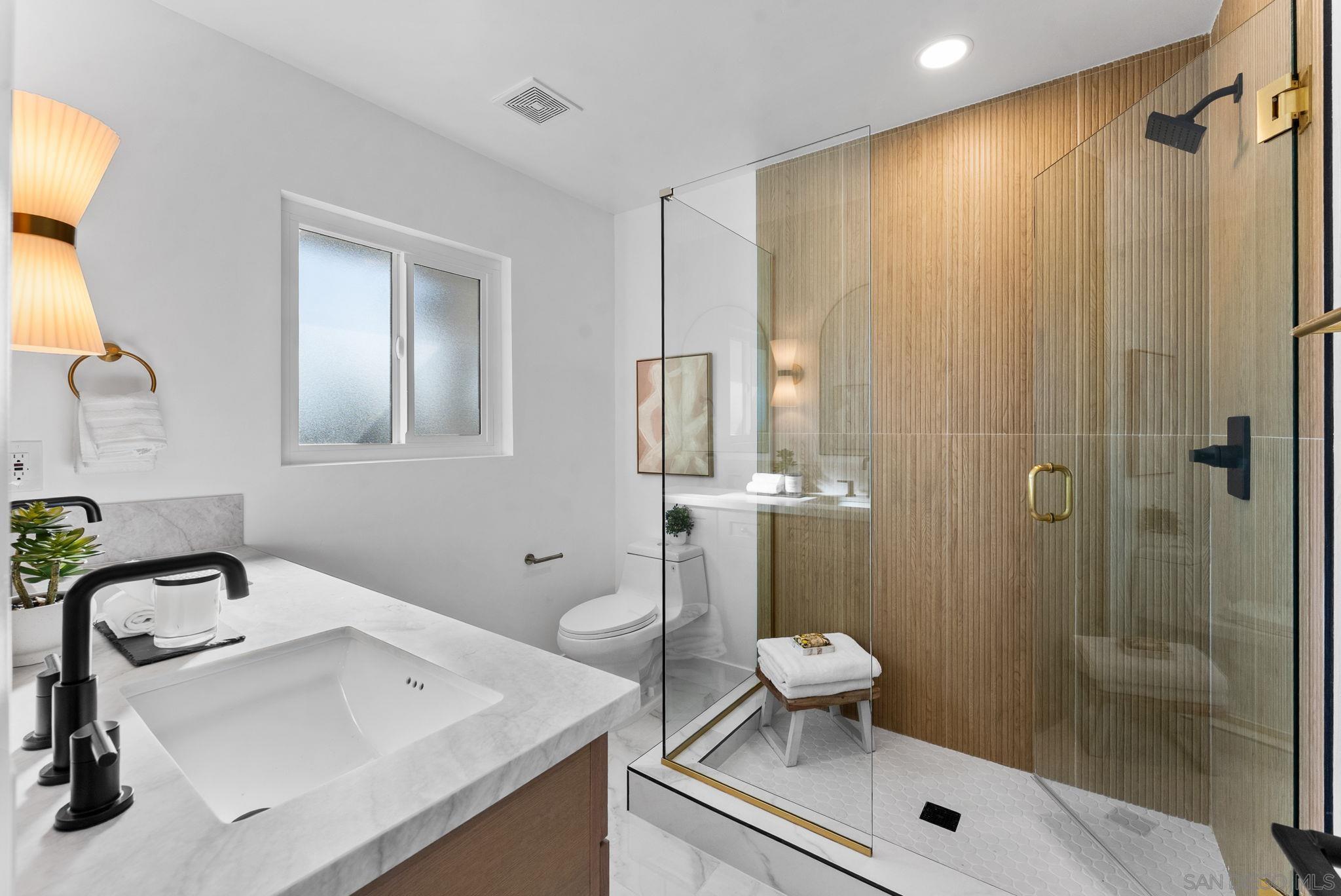 Detail Gallery Image 19 of 35 For 958  Berkshire Ct, Escondido,  CA 92025 - 4 Beds | 2 Baths