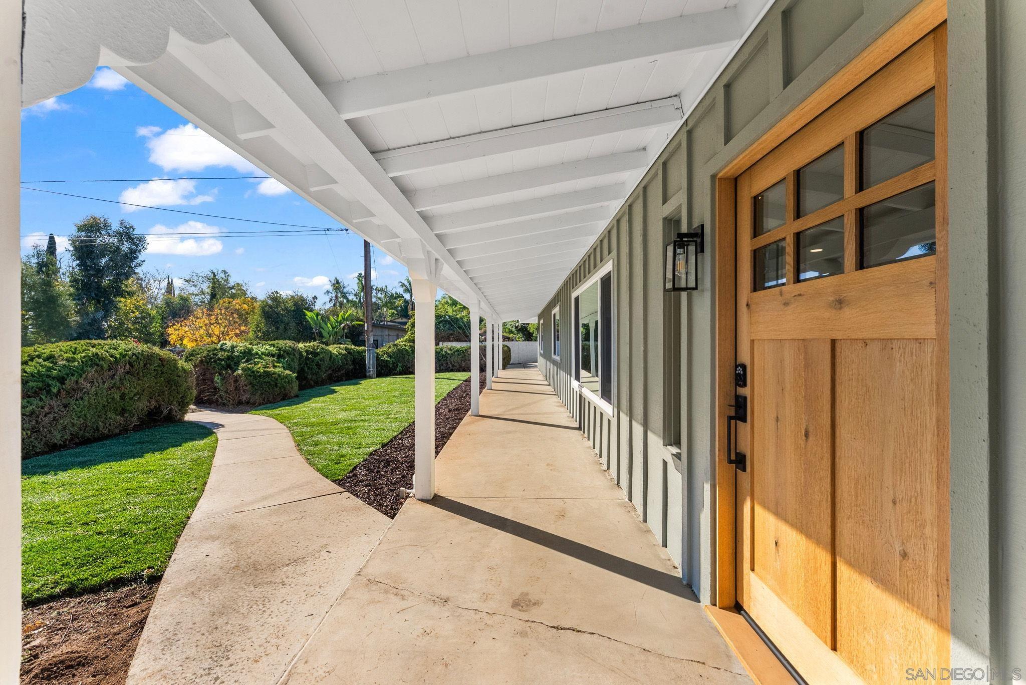 Detail Gallery Image 29 of 35 For 958  Berkshire Ct, Escondido,  CA 92025 - 4 Beds | 2 Baths