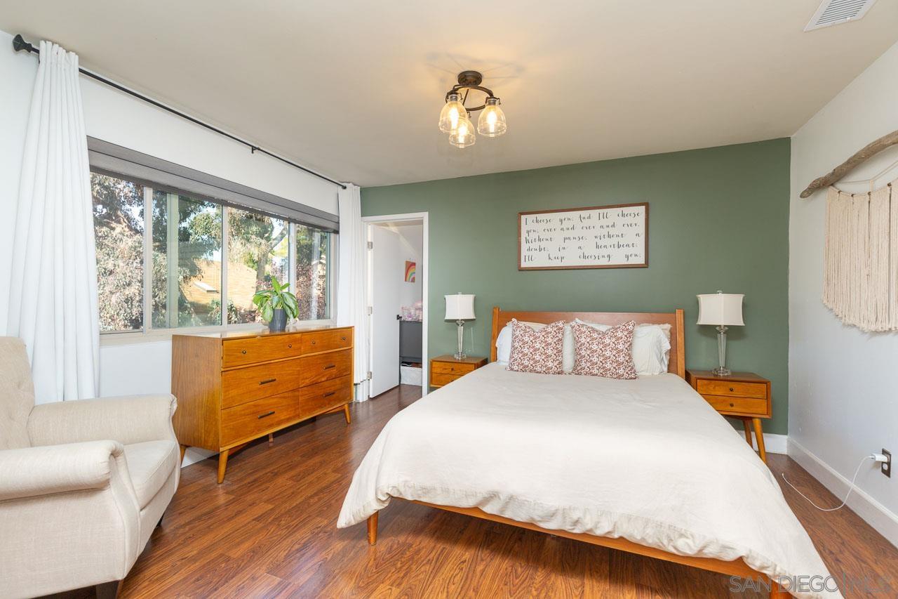 Detail Gallery Image 15 of 39 For 1470  Cactusridge St, San Diego,  CA 92105 - 4 Beds | 3 Baths