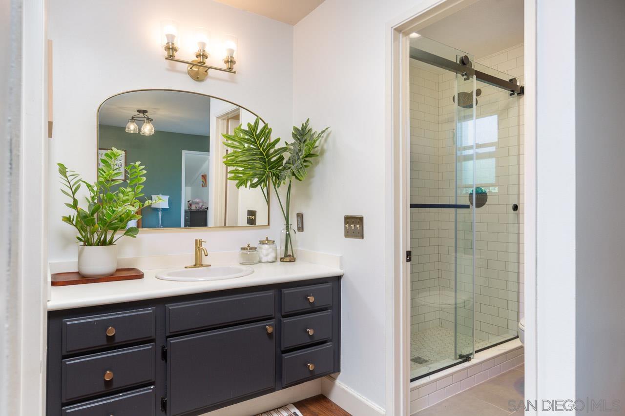 Detail Gallery Image 17 of 39 For 1470  Cactusridge St, San Diego,  CA 92105 - 4 Beds | 3 Baths