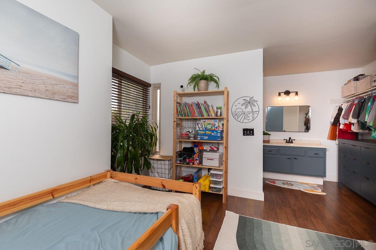 Detail Gallery Image 21 of 39 For 1470  Cactusridge St, San Diego,  CA 92105 - 4 Beds | 3 Baths