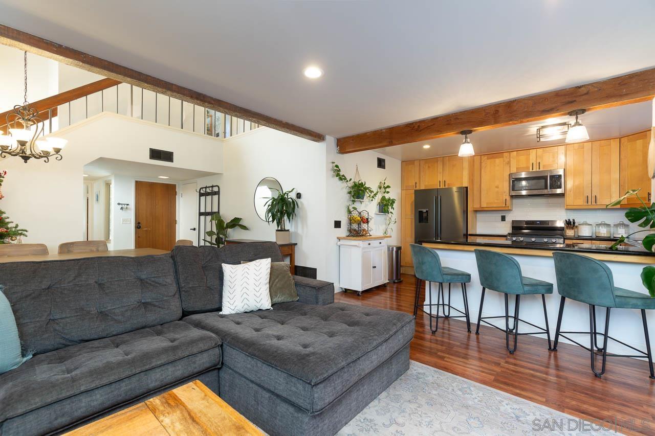 Detail Gallery Image 5 of 39 For 1470  Cactusridge St, San Diego,  CA 92105 - 4 Beds | 3 Baths