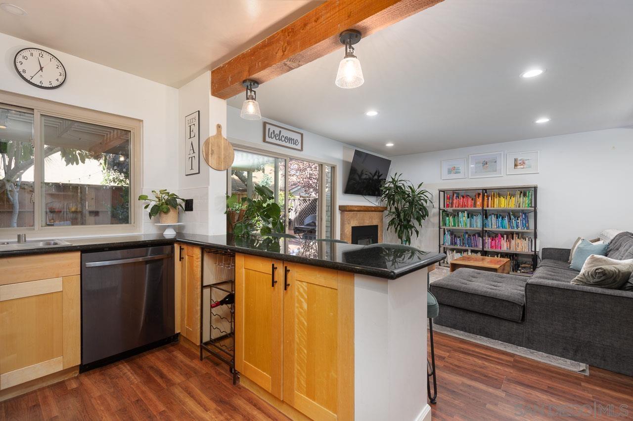 Detail Gallery Image 8 of 39 For 1470  Cactusridge St, San Diego,  CA 92105 - 4 Beds | 3 Baths