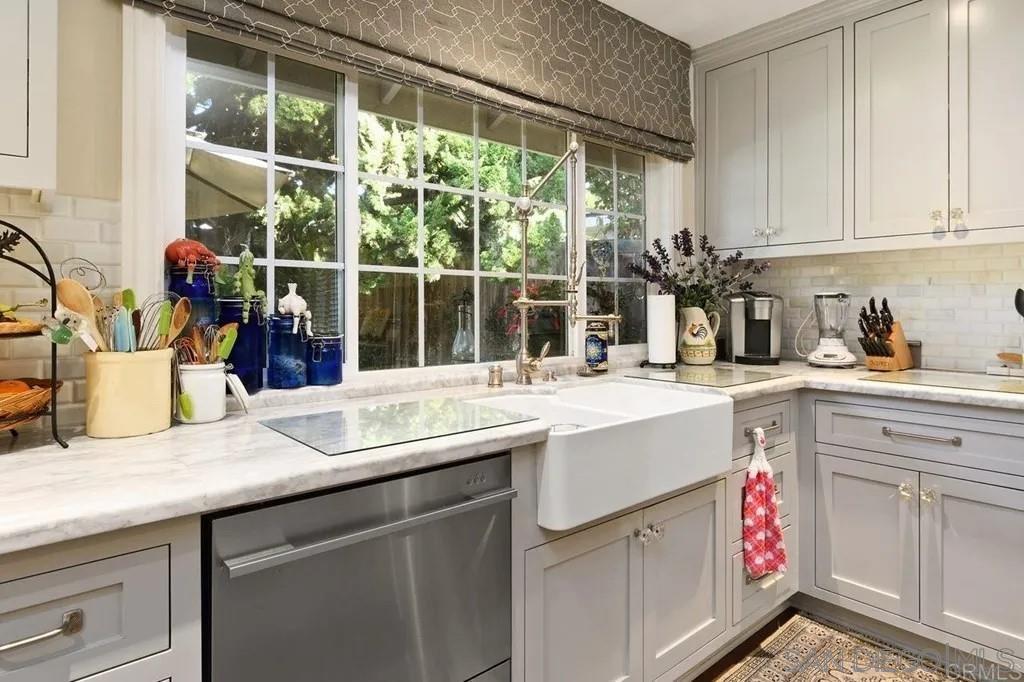 Detail Gallery Image 13 of 32 For 3868  Avenida Feliz, Rancho Santa Fe,  CA 92091 - 4 Beds | 3 Baths