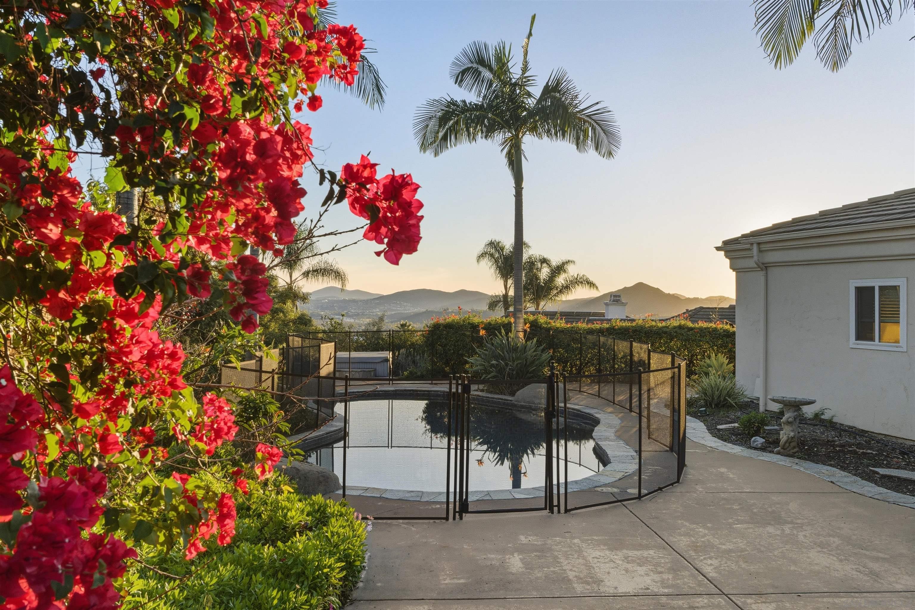 Detail Gallery Image 19 of 47 For 2464  Canyon Creek Rd, Escondido,  CA 92025 - 6 Beds | 5 Baths