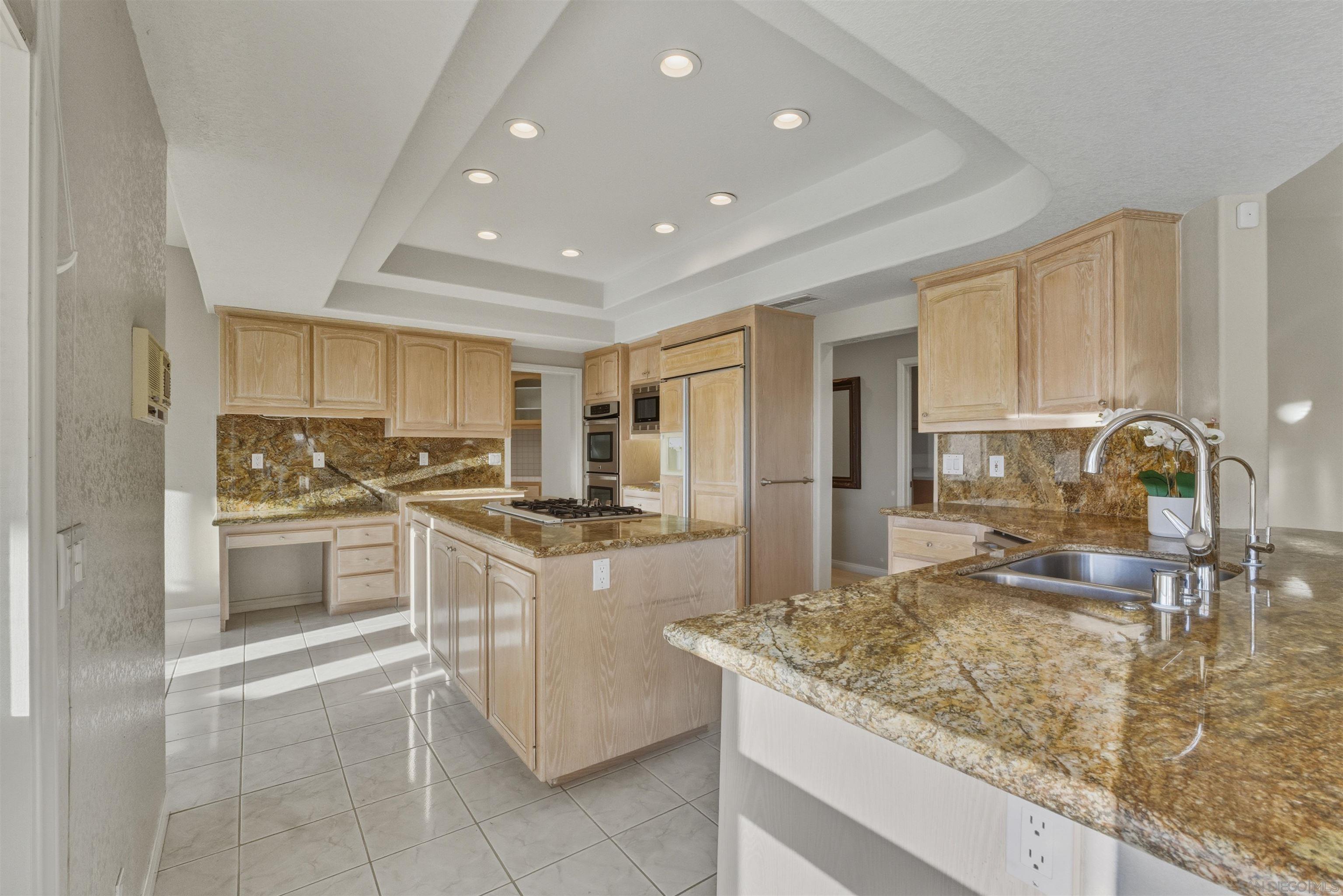 Detail Gallery Image 26 of 47 For 2464  Canyon Creek Rd, Escondido,  CA 92025 - 6 Beds | 5 Baths