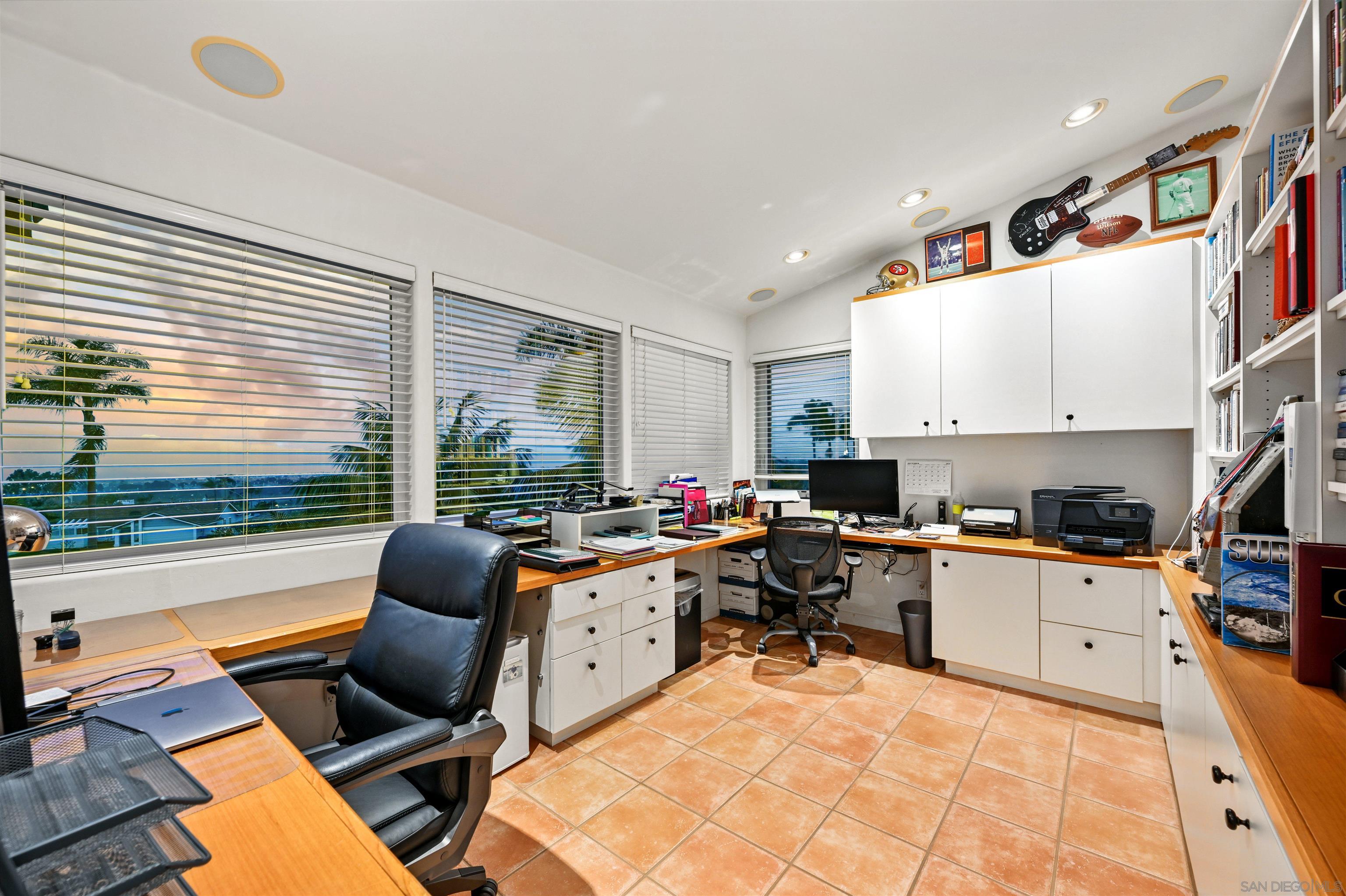 Detail Gallery Image 32 of 57 For 7215  Daffodil Pl, Carlsbad,  CA 92011 - 3 Beds | 3 Baths