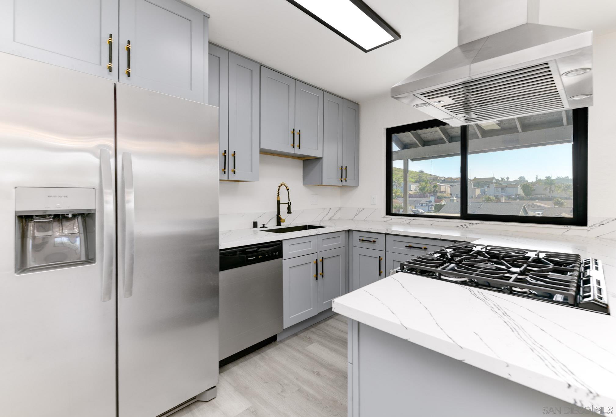 Detail Gallery Image 11 of 30 For 6035  Harps Ct, San Diego,  CA 92114 - 4 Beds | 2 Baths