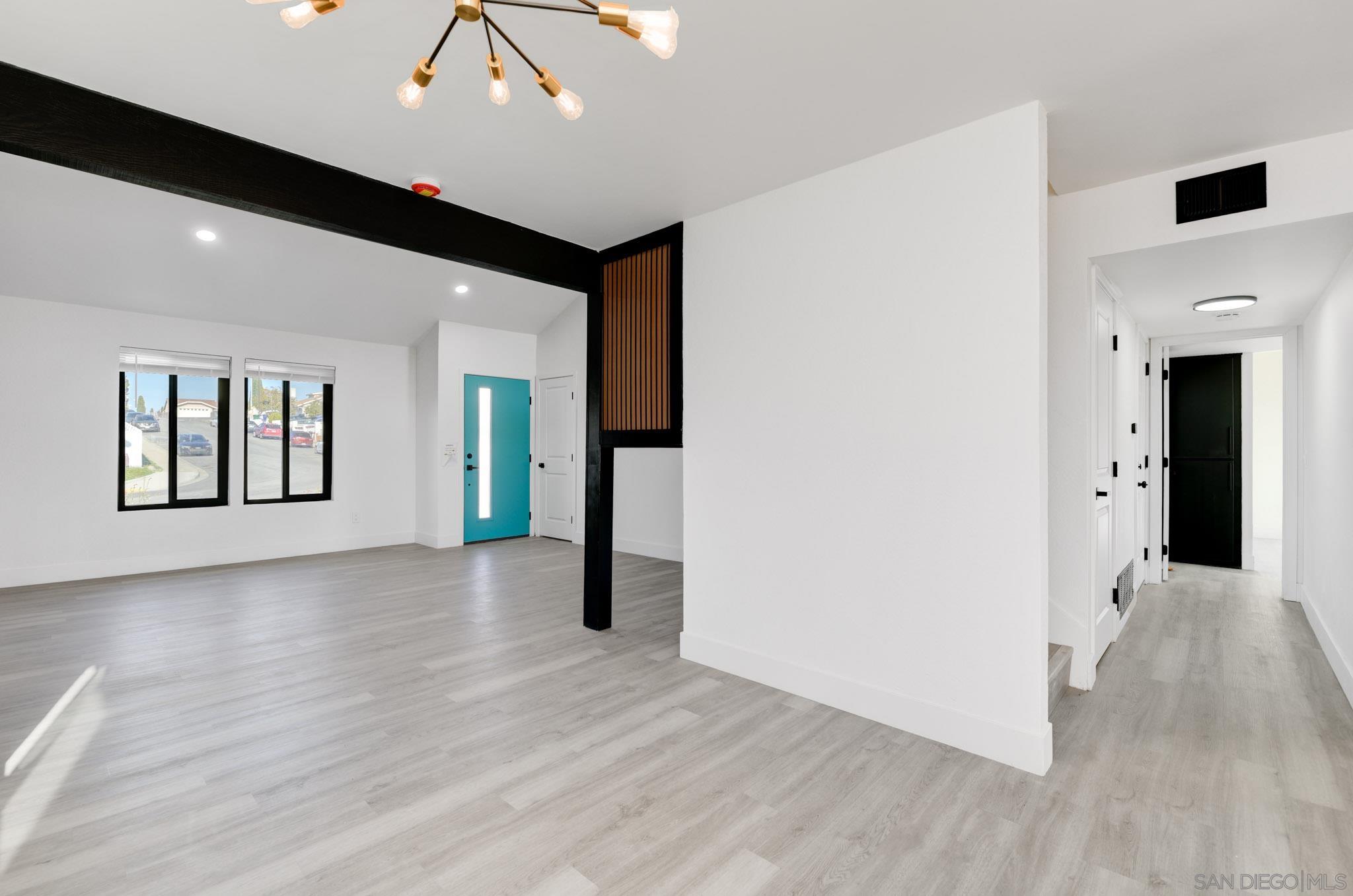 Detail Gallery Image 6 of 30 For 6035  Harps Ct, San Diego,  CA 92114 - 4 Beds | 2 Baths