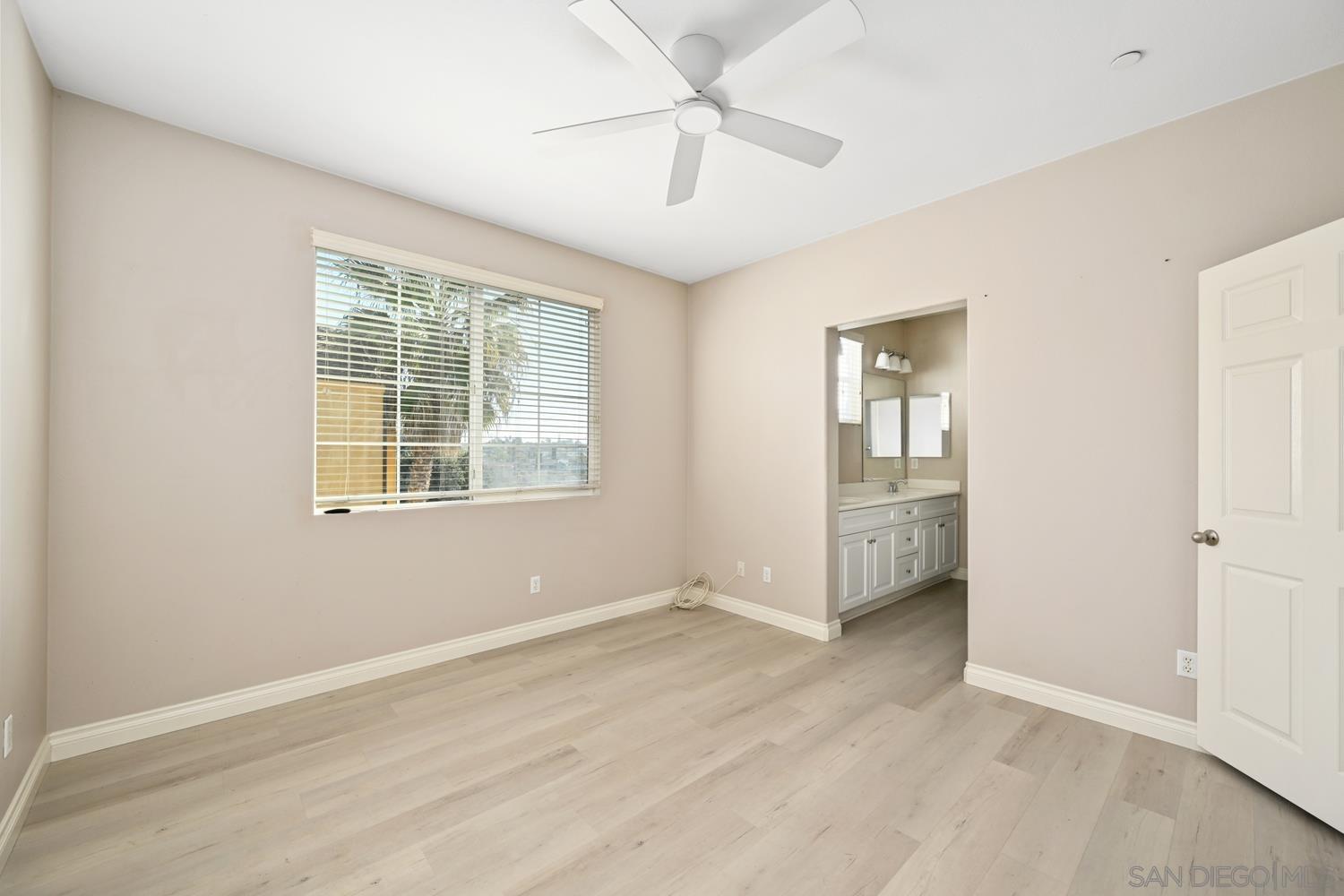 Detail Gallery Image 17 of 30 For 5074  Cascade Way  #102,  Oceanside,  CA 92057 - 2 Beds | 2/1 Baths