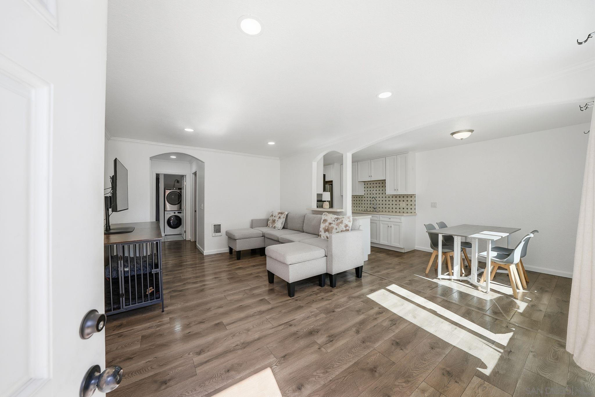 Detail Gallery Image 12 of 29 For 1687  Pentecost Way  #4,  San Diego,  CA 92105 - 1 Beds | 1 Baths