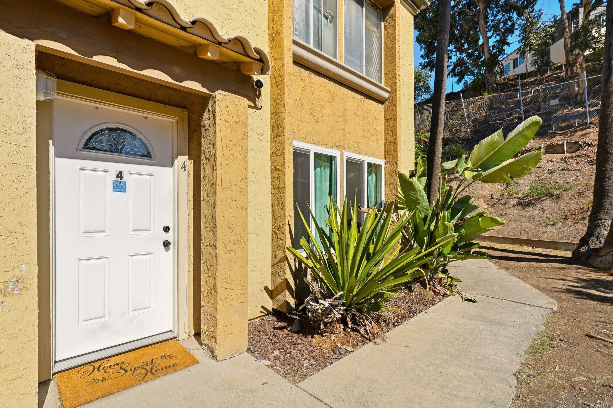 Detail Gallery Image 4 of 29 For 1687  Pentecost Way  #4,  San Diego,  CA 92105 - 1 Beds | 1 Baths