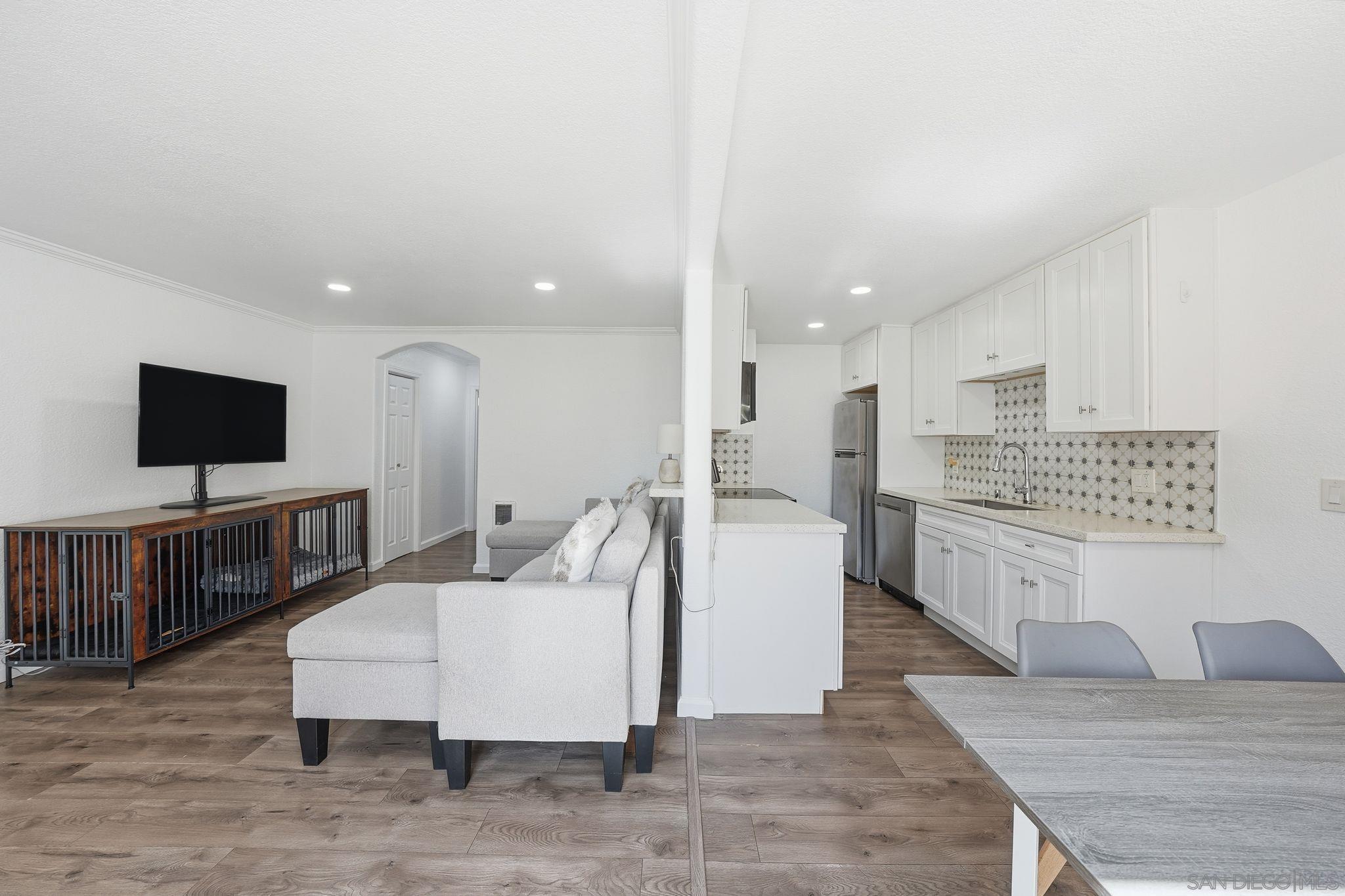 Detail Gallery Image 7 of 29 For 1687  Pentecost Way  #4,  San Diego,  CA 92105 - 1 Beds | 1 Baths