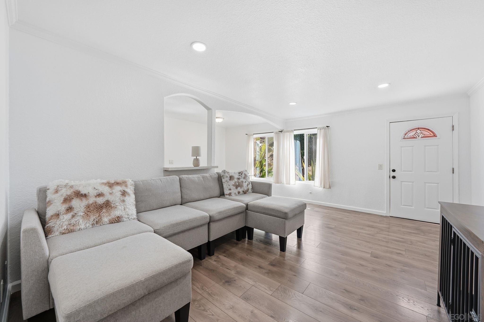 Detail Gallery Image 8 of 29 For 1687  Pentecost Way  #4,  San Diego,  CA 92105 - 1 Beds | 1 Baths