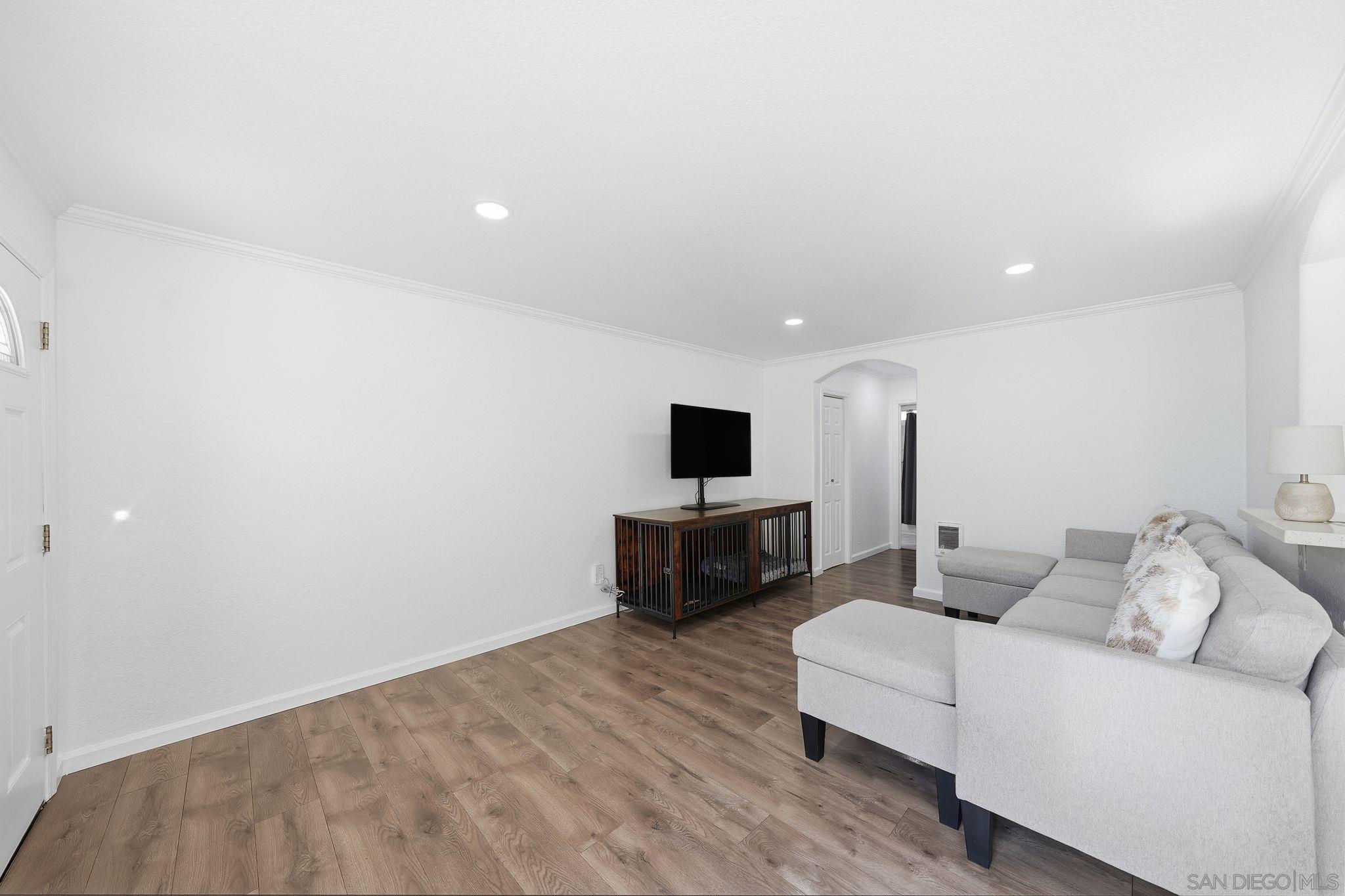 Detail Gallery Image 9 of 29 For 1687  Pentecost Way  #4,  San Diego,  CA 92105 - 1 Beds | 1 Baths