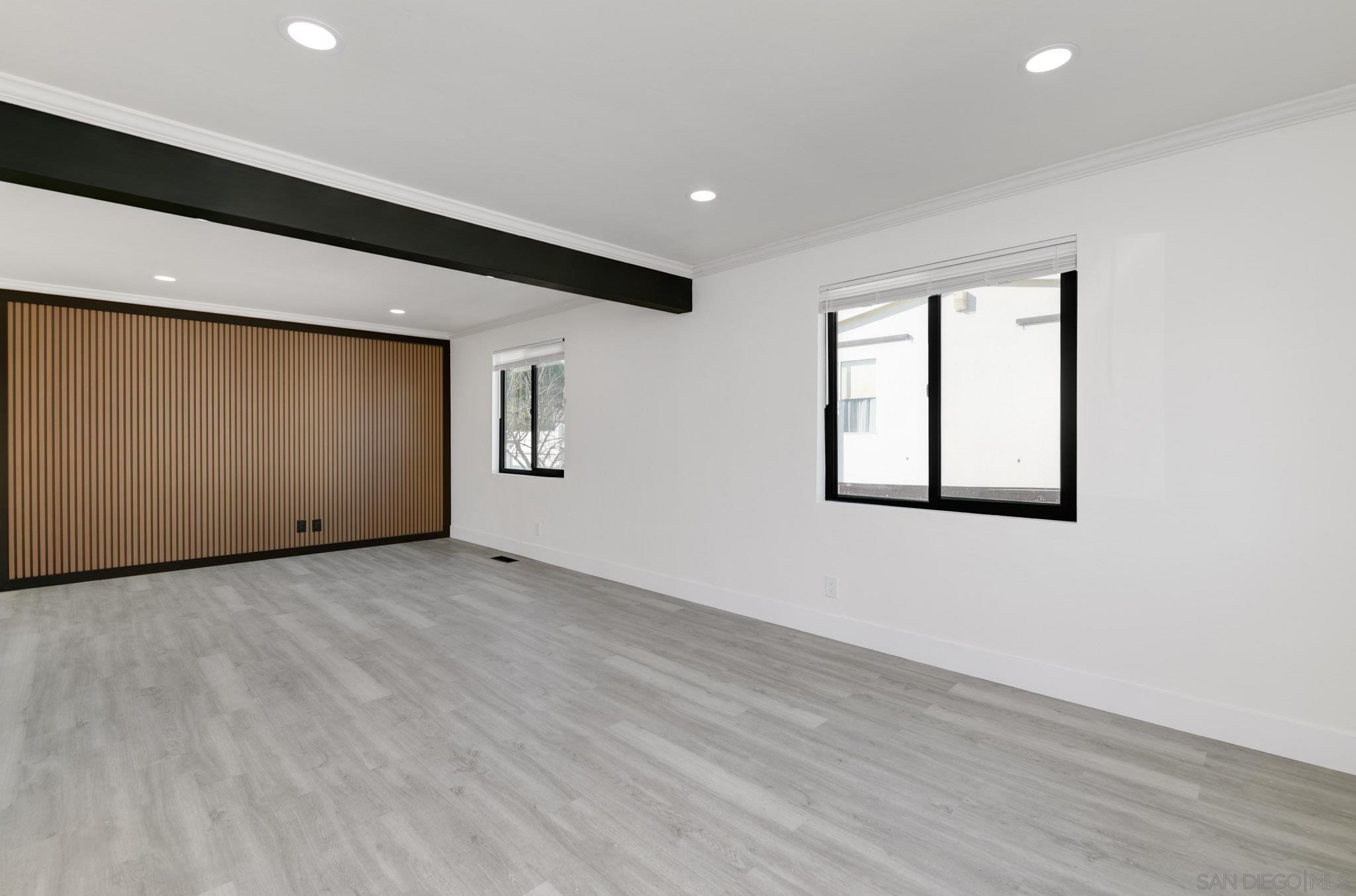 Detail Gallery Image 2 of 28 For 1948  Westinghouse St, San Diego,  CA 92111 - 3 Beds | 2 Baths