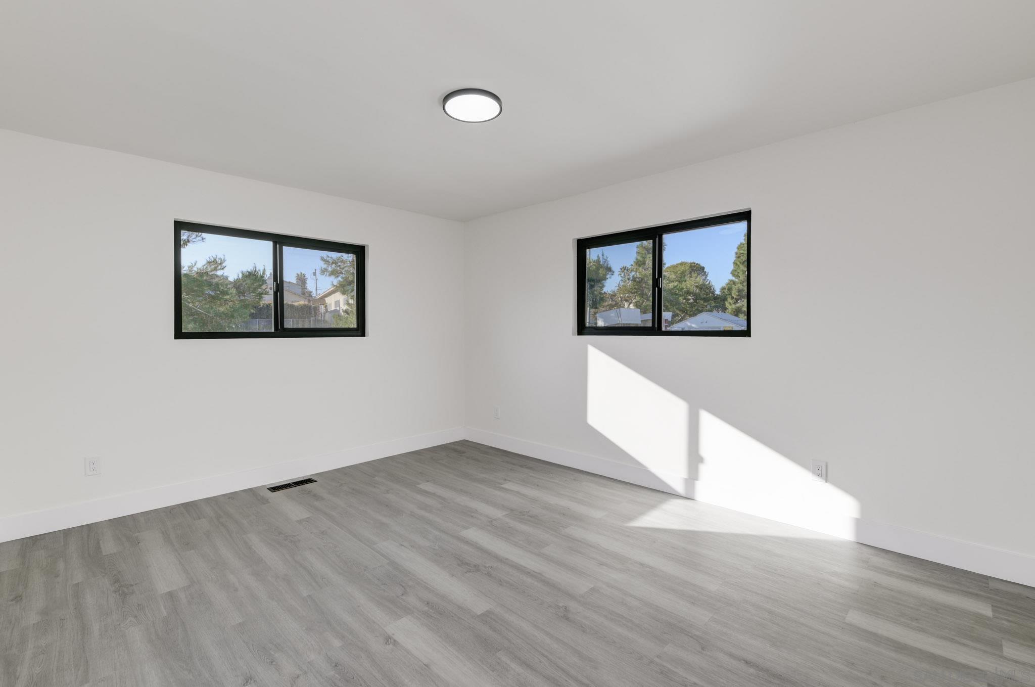 Detail Gallery Image 16 of 28 For 1948  Westinghouse St, San Diego,  CA 92111 - 3 Beds | 2 Baths