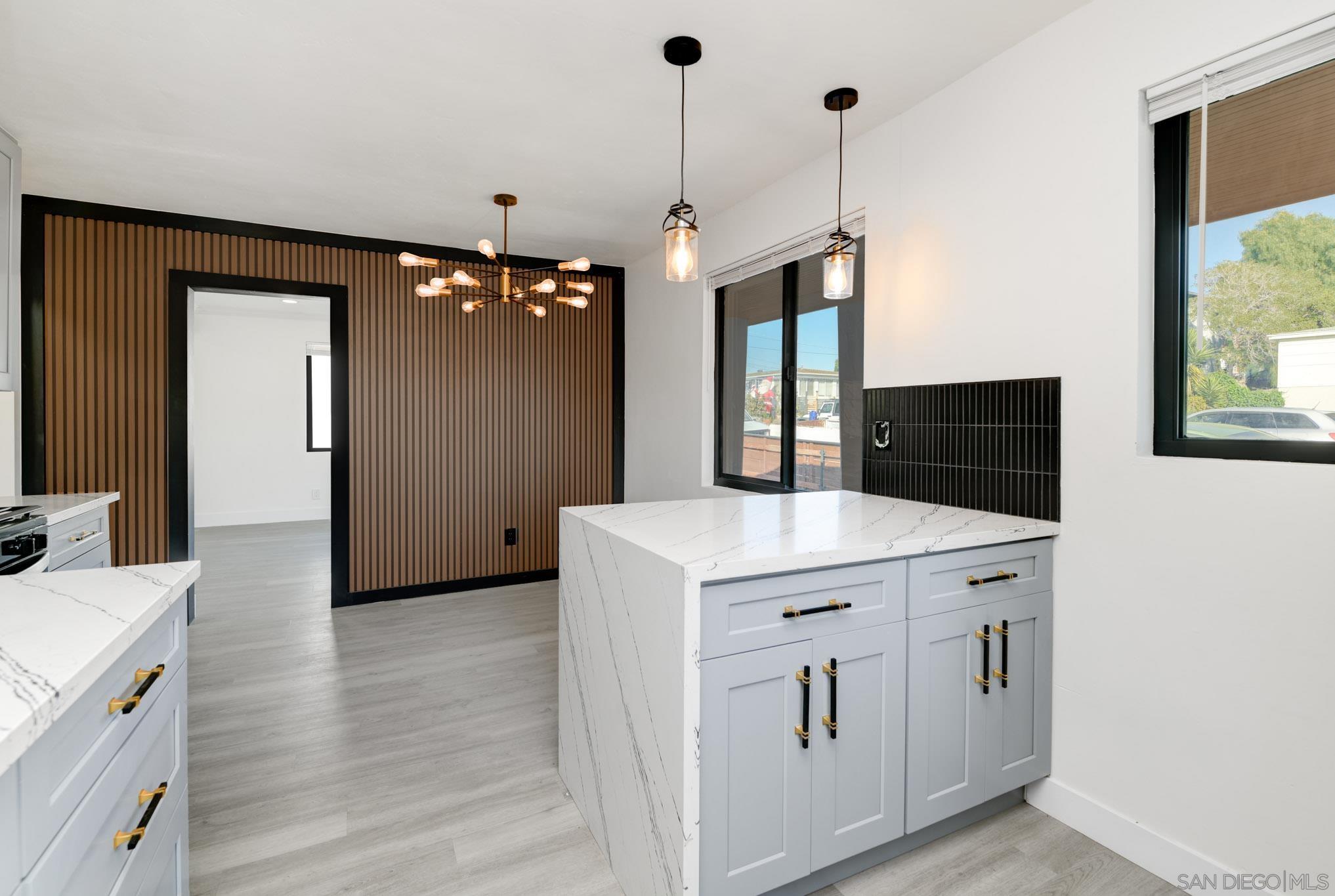 Detail Gallery Image 10 of 28 For 1948  Westinghouse St, San Diego,  CA 92111 - 3 Beds | 2 Baths