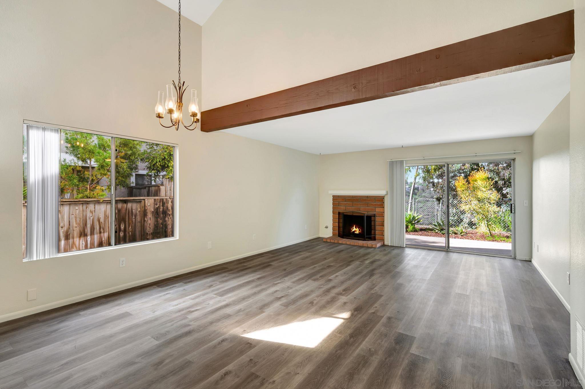 Detail Gallery Image 2 of 29 For 1480  Bridgeview Dr, San Diego,  CA 92105 - 3 Beds | 3 Baths