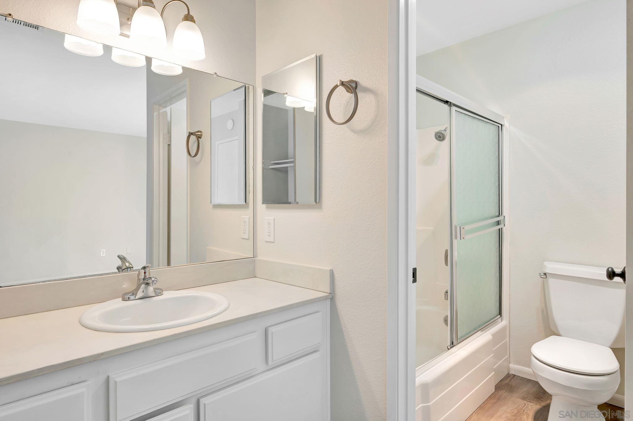 Detail Gallery Image 17 of 29 For 1480  Bridgeview Dr, San Diego,  CA 92105 - 3 Beds | 3 Baths