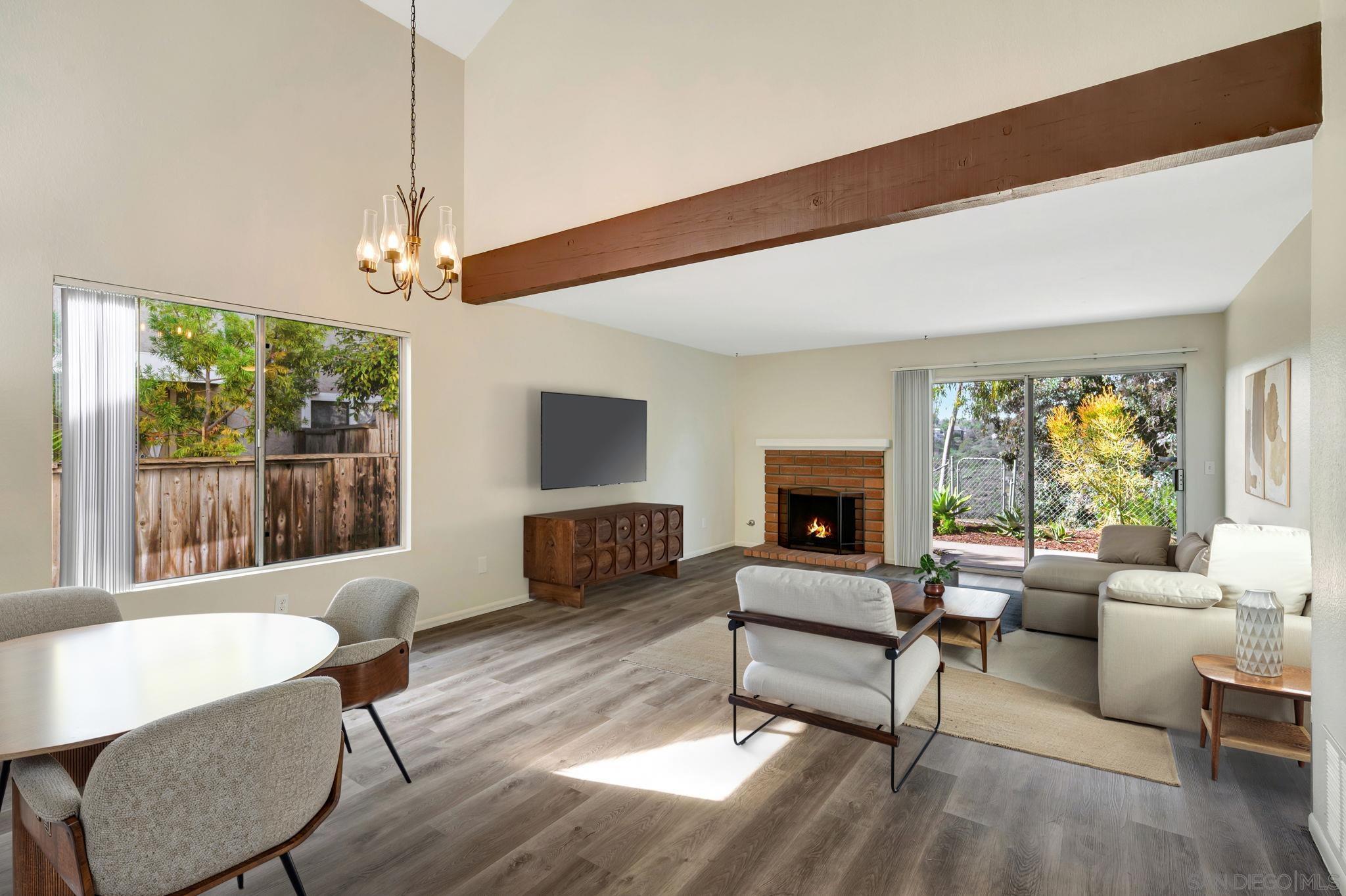 Detail Gallery Image 3 of 30 For 1480  Bridgeview Dr, San Diego,  CA 92105 - 3 Beds | 3 Baths