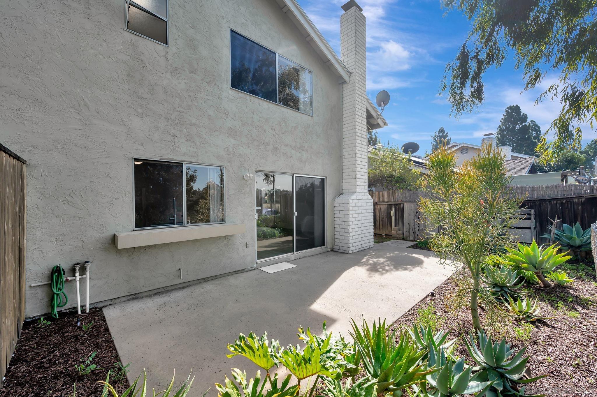 Detail Gallery Image 24 of 30 For 1480  Bridgeview Dr, San Diego,  CA 92105 - 3 Beds | 3 Baths