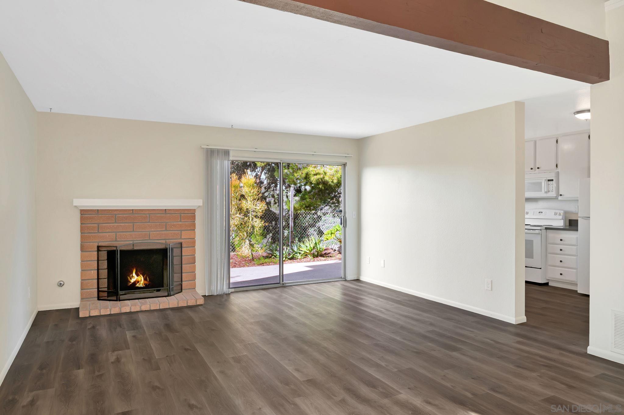 Detail Gallery Image 5 of 30 For 1480  Bridgeview Dr, San Diego,  CA 92105 - 3 Beds | 3 Baths