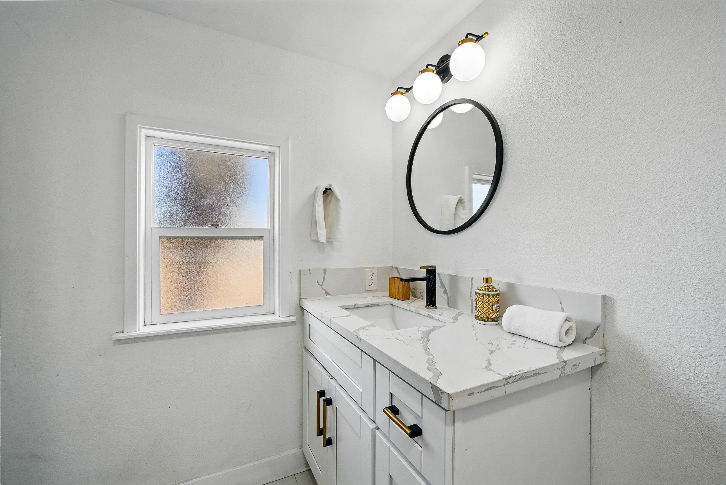 Detail Gallery Image 13 of 36 For Coping Place, Lakeside,  CA 92040 - 5 Beds | 3 Baths